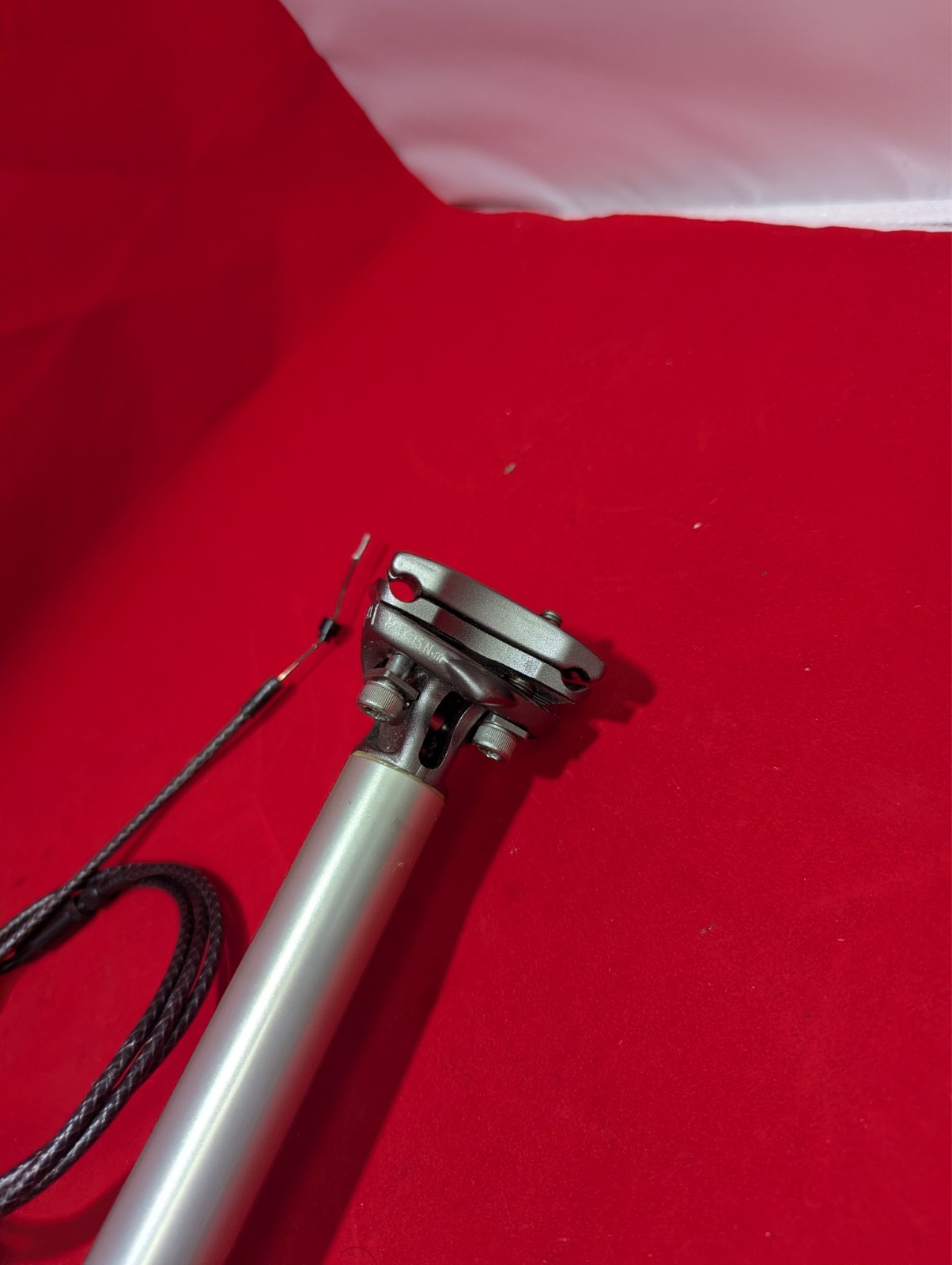 Kind Shock KS I900-r 31.6 With Cable And Remote Dropper Seatpost Travel