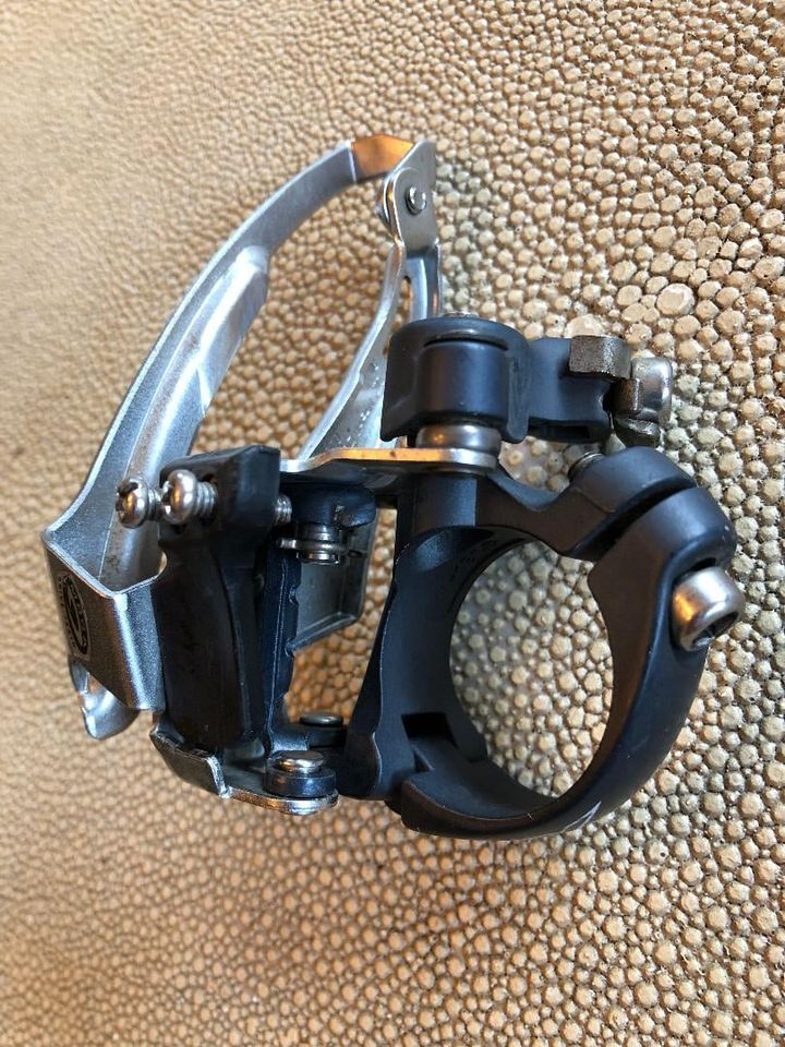 Shimano Deore LX FD-M570 Front Derailleur, Top Pull, 31.8mm, Triple