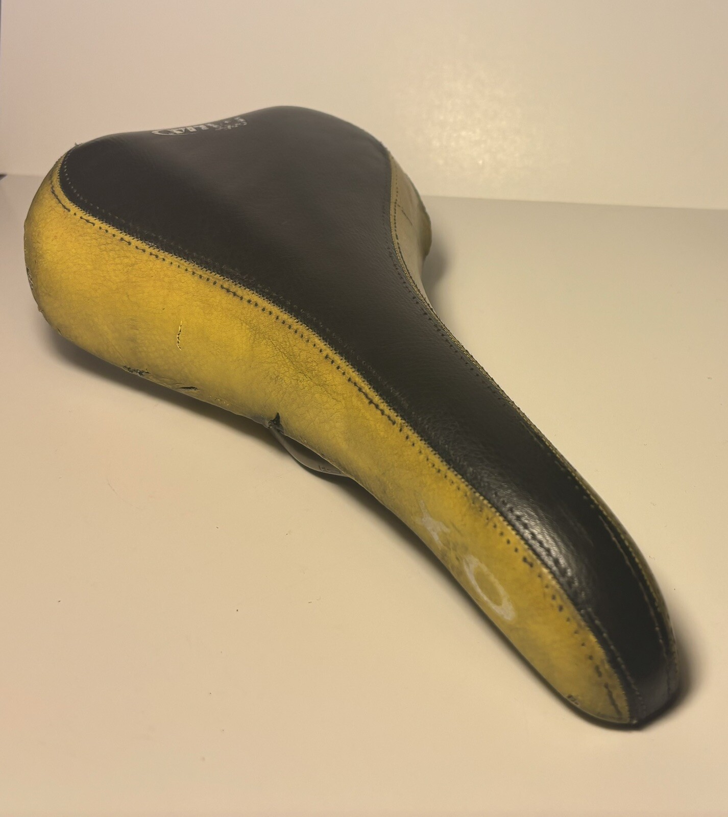 Selle Italia XO Cycling Saddle Seat 2 Tone Leather W/Rail Italy Black And Yellow