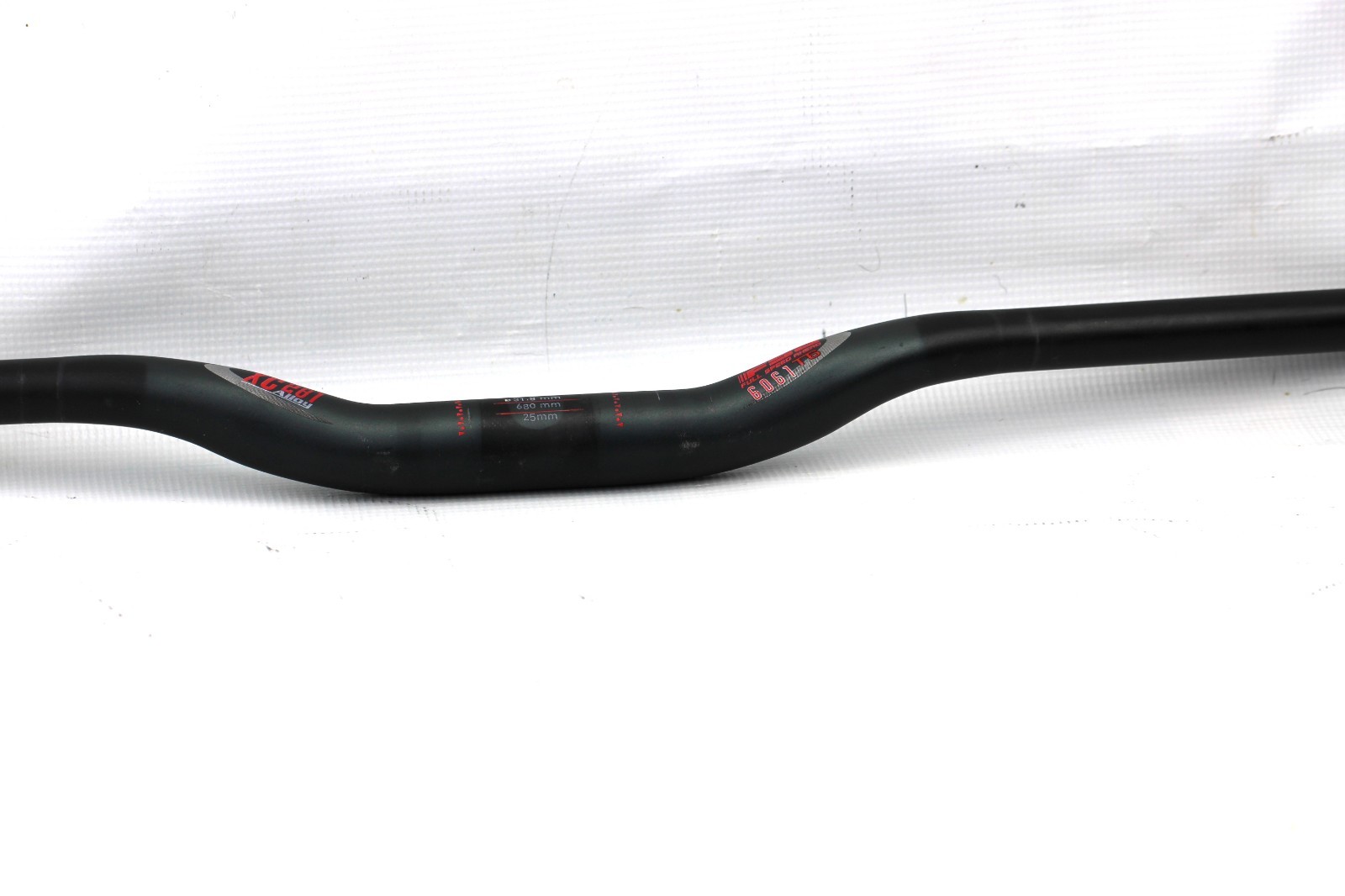 FSA FULL SPEED AHEAD RISER HANDLEBAR Aluminum 620mm 31.8mm 290g Black XC281