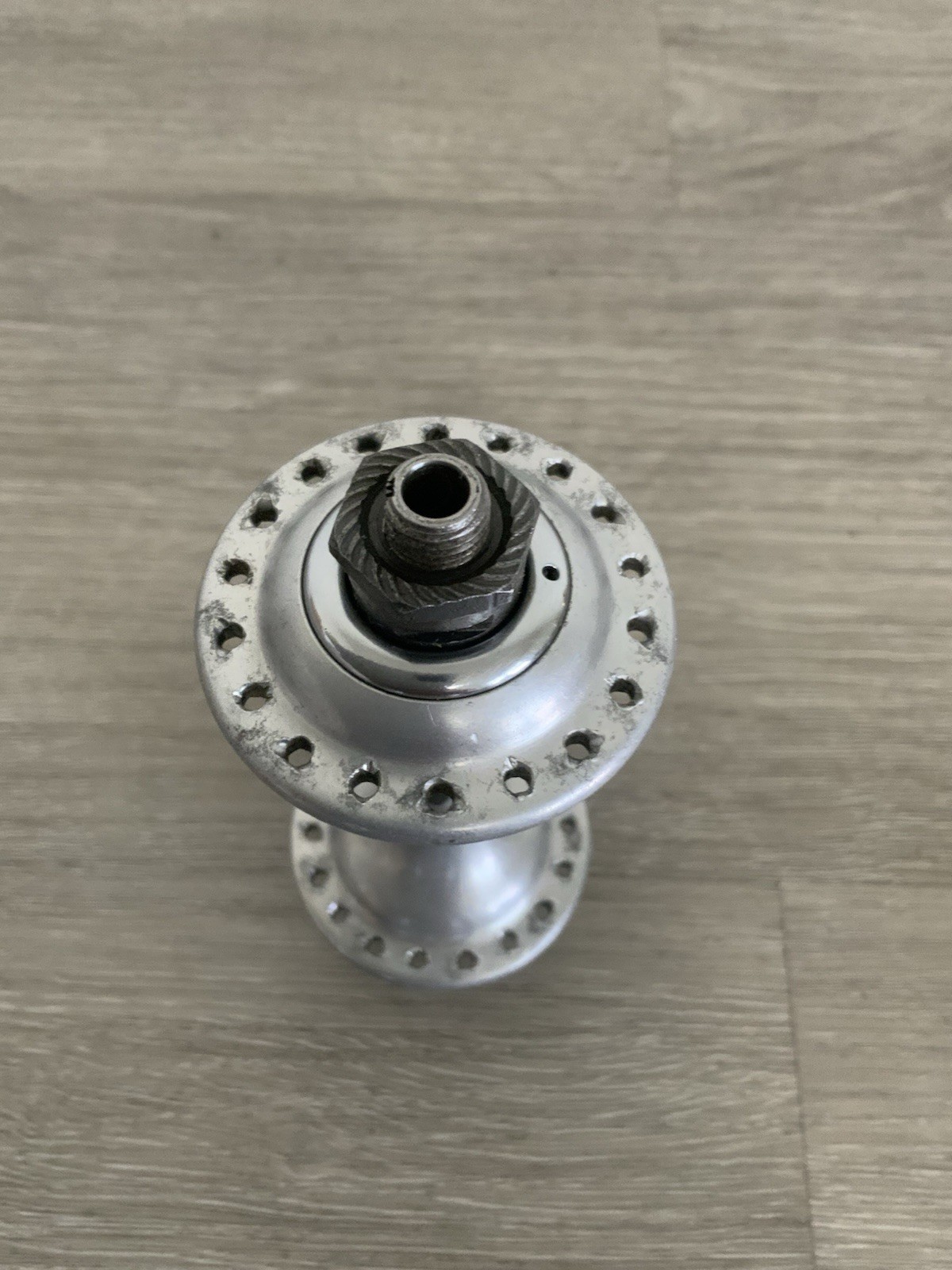 CAMPAGNOLO RECORD FRONT HUB 36 HOLE 100 MM SPACING