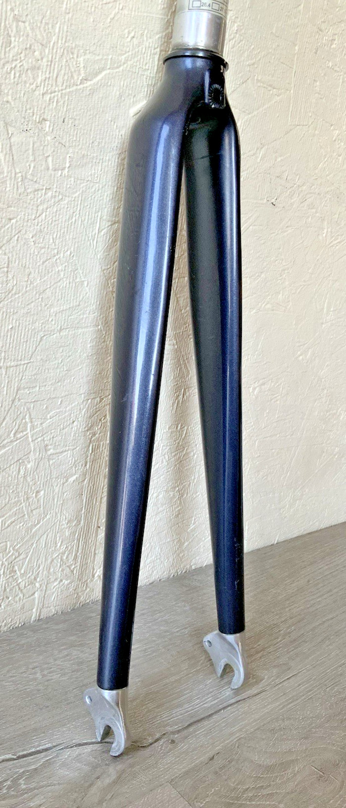 PROFILE CARBON FORK 1 1/8 INCH THREADLESS 700C 596 GRAMS 260 MM STEERER TUBE