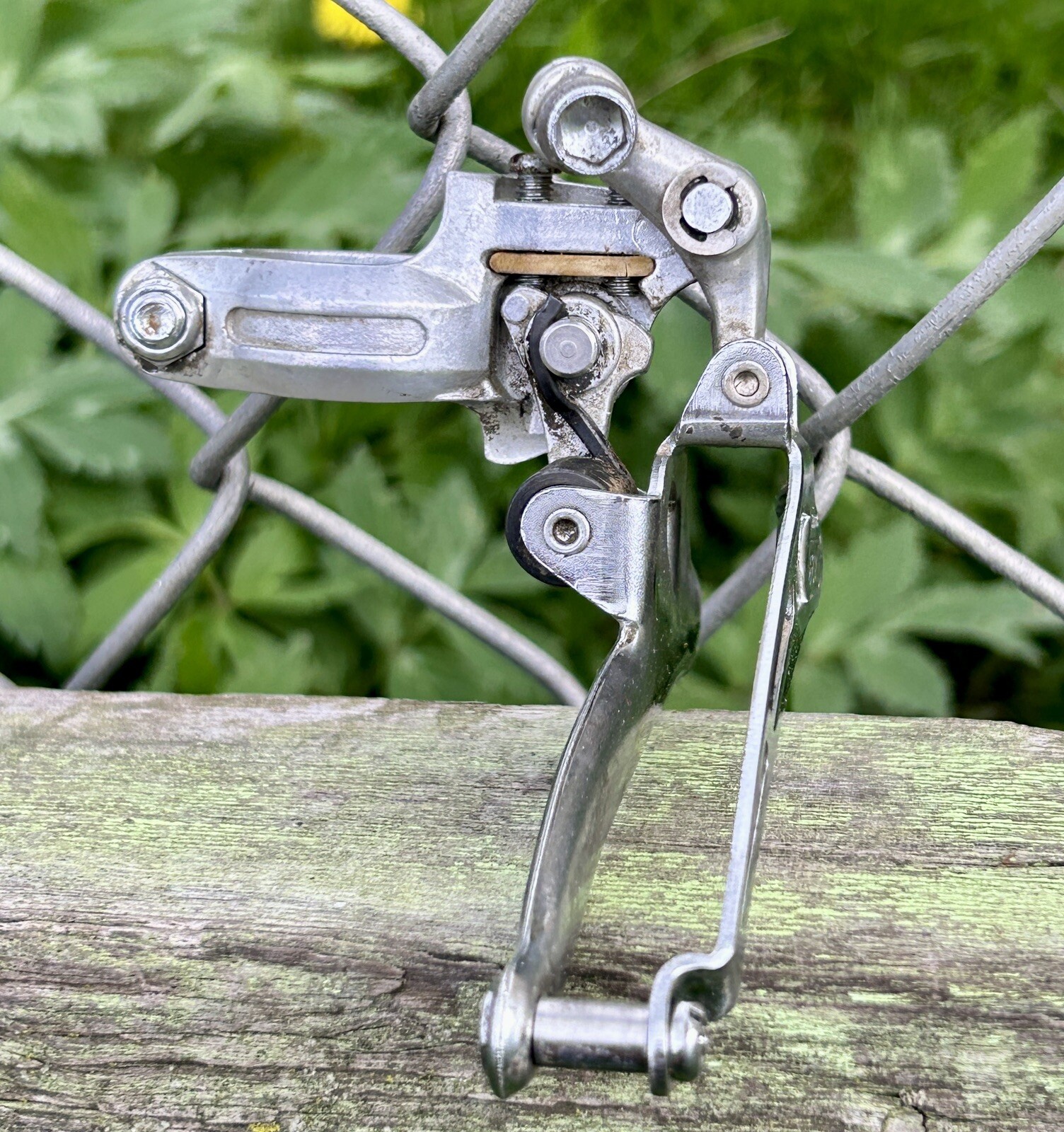 Shimano 600 Arabesque Front Derailleur 28.6 Clamp Vintage Road Bike Double 1970s