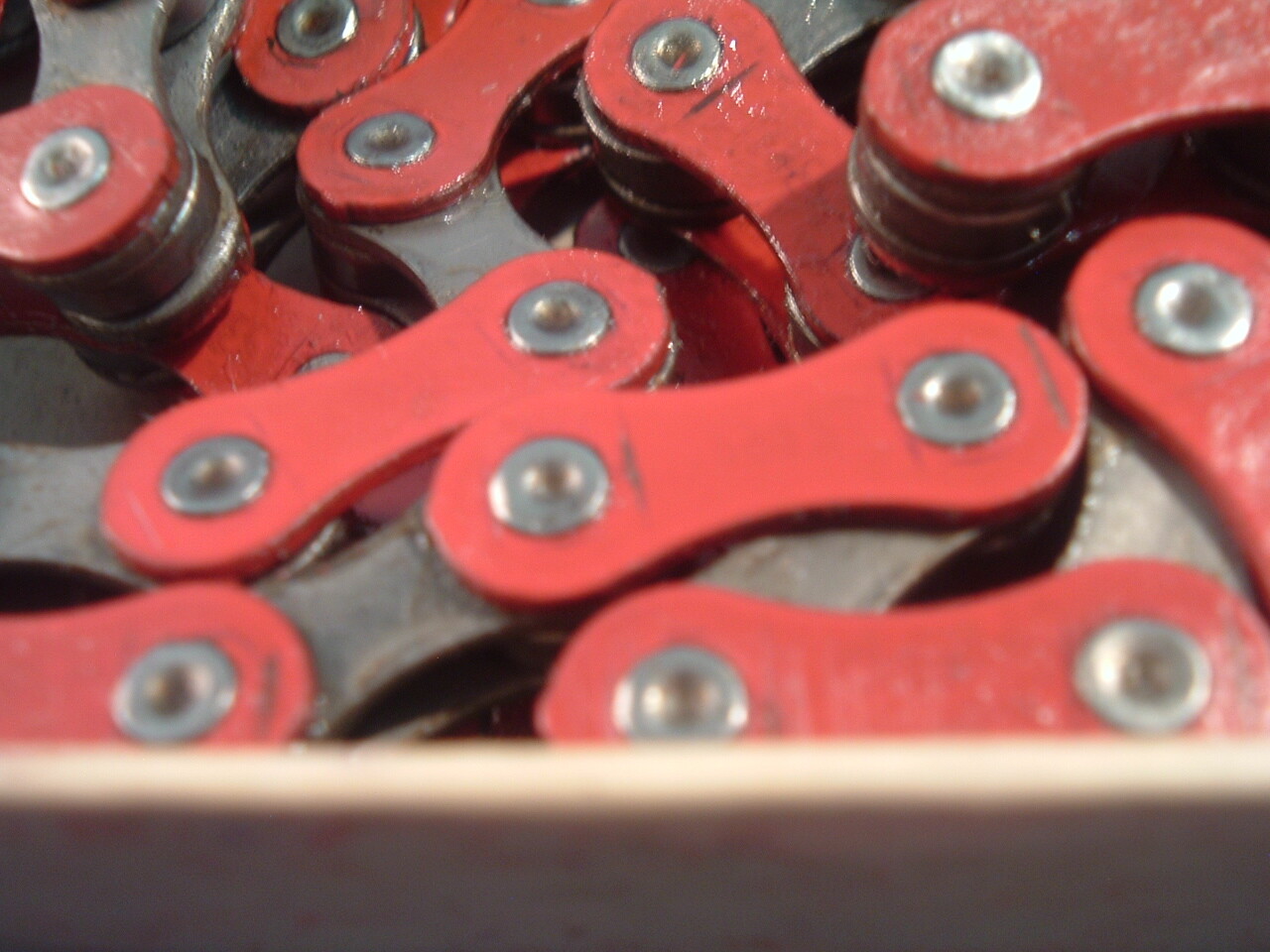 Everest Aeterna Teflon Chain NEW / NOS Vintage-5/6/7/8-Spd-Red/Silver- NIB-114L