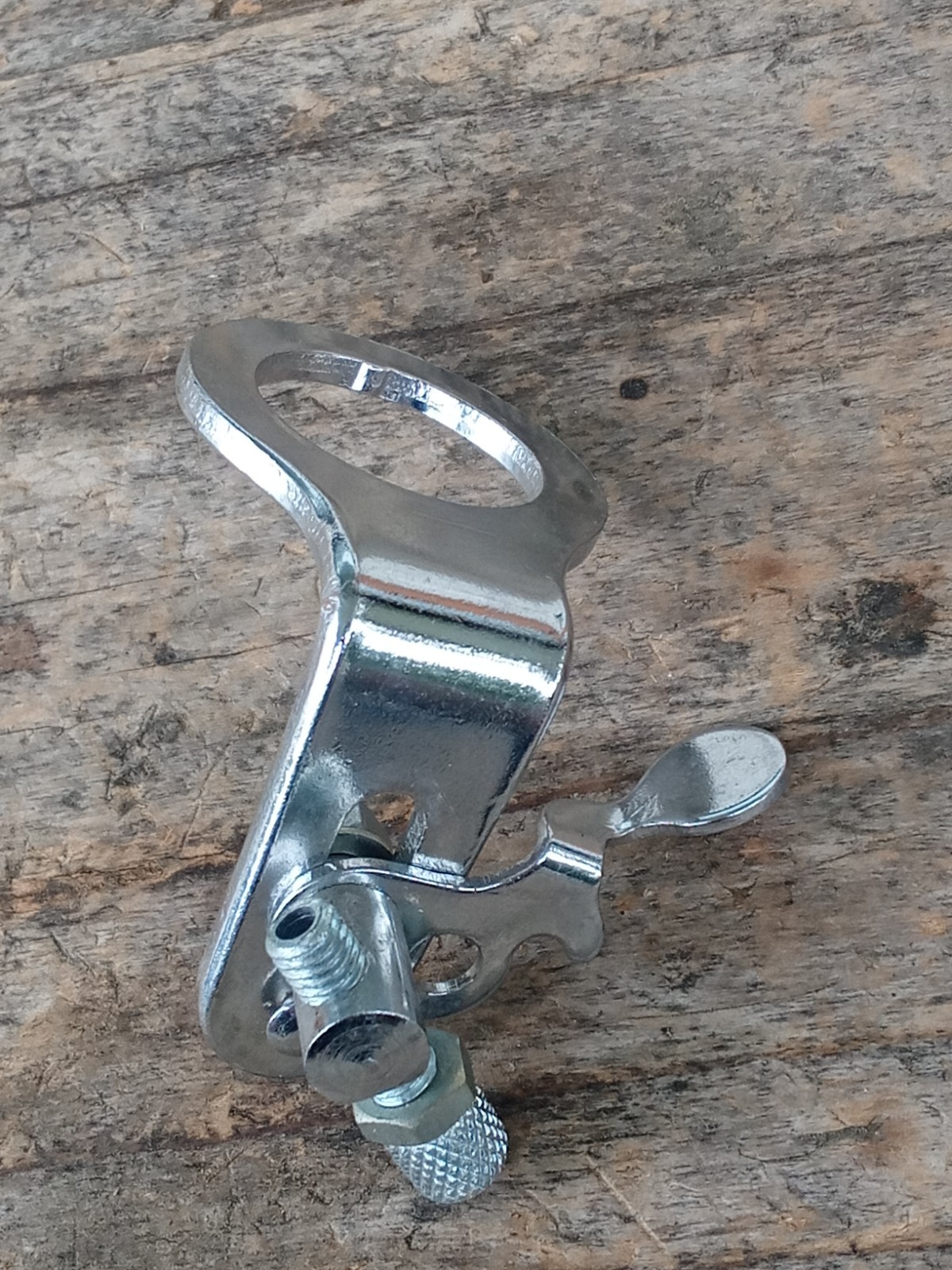 Old School Thick Gauge Front Cable Brake Cable Hanger for 1″ threaded Forks BMX