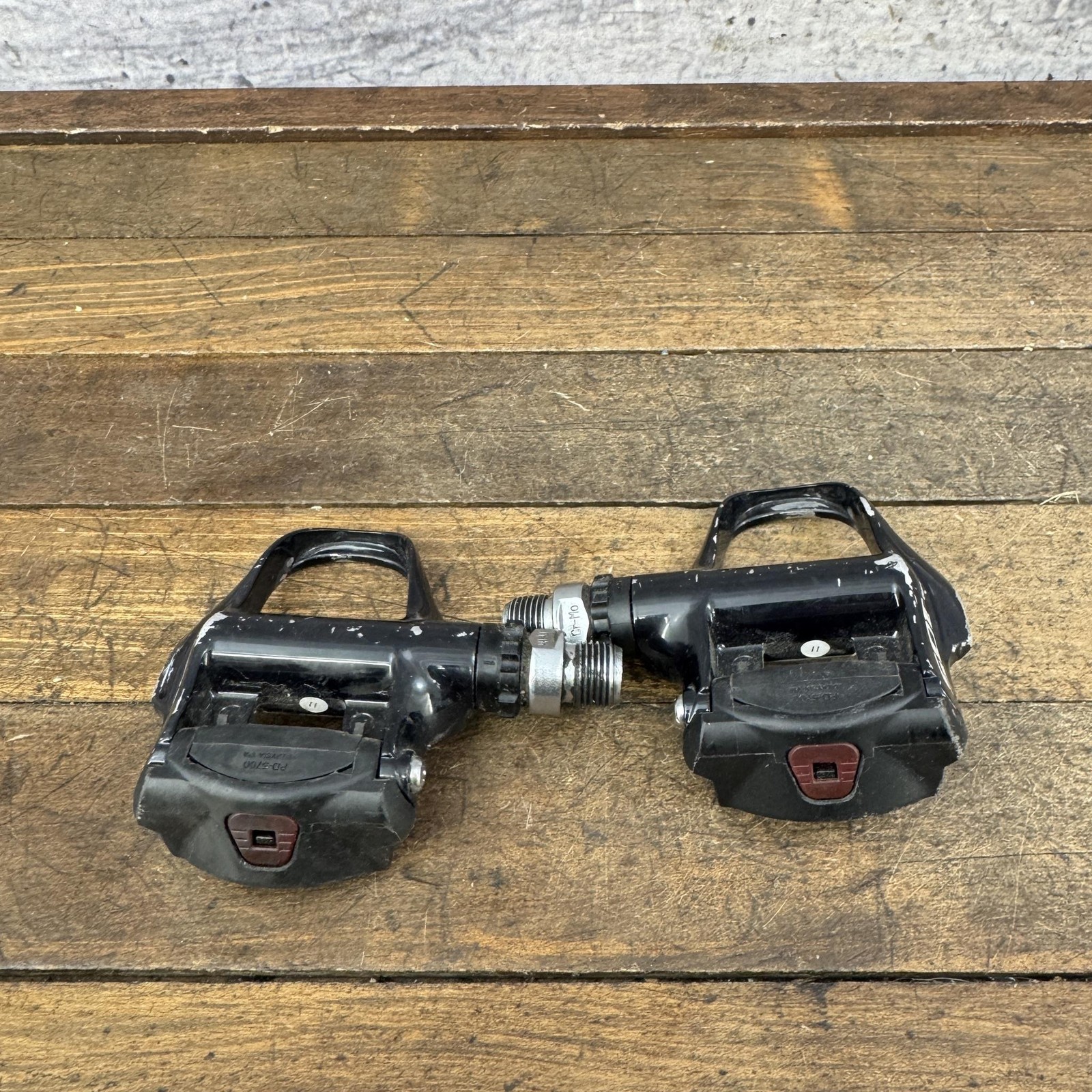 Shimano 105 SPD-SL PD-5700 Clipless Road Bike Pedals 9/16 Black 320g Pair