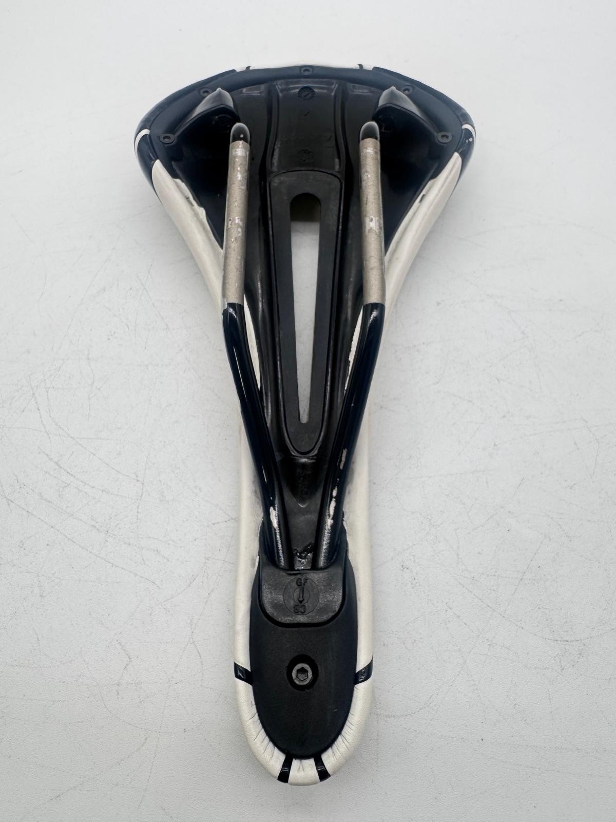 Prologo Zero Pass Gel Bicycle Saddle Pro White, Red and Black