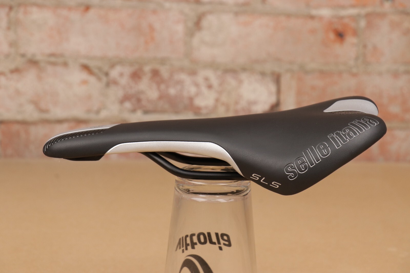 Selle Italia SLS Lady 135x270mm Womens Bicycle Saddle FEC Alloy Rails
