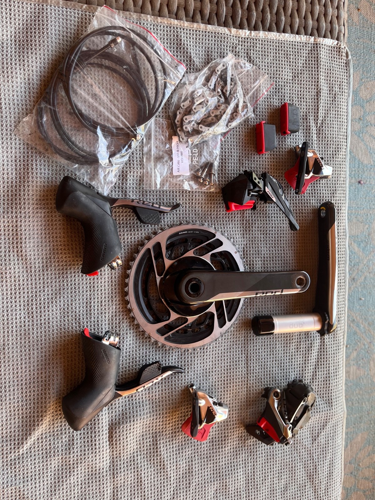 sram red axs groupset 2×12 Road Bike 175 Crank. Lightly used. Less than 4000 mi