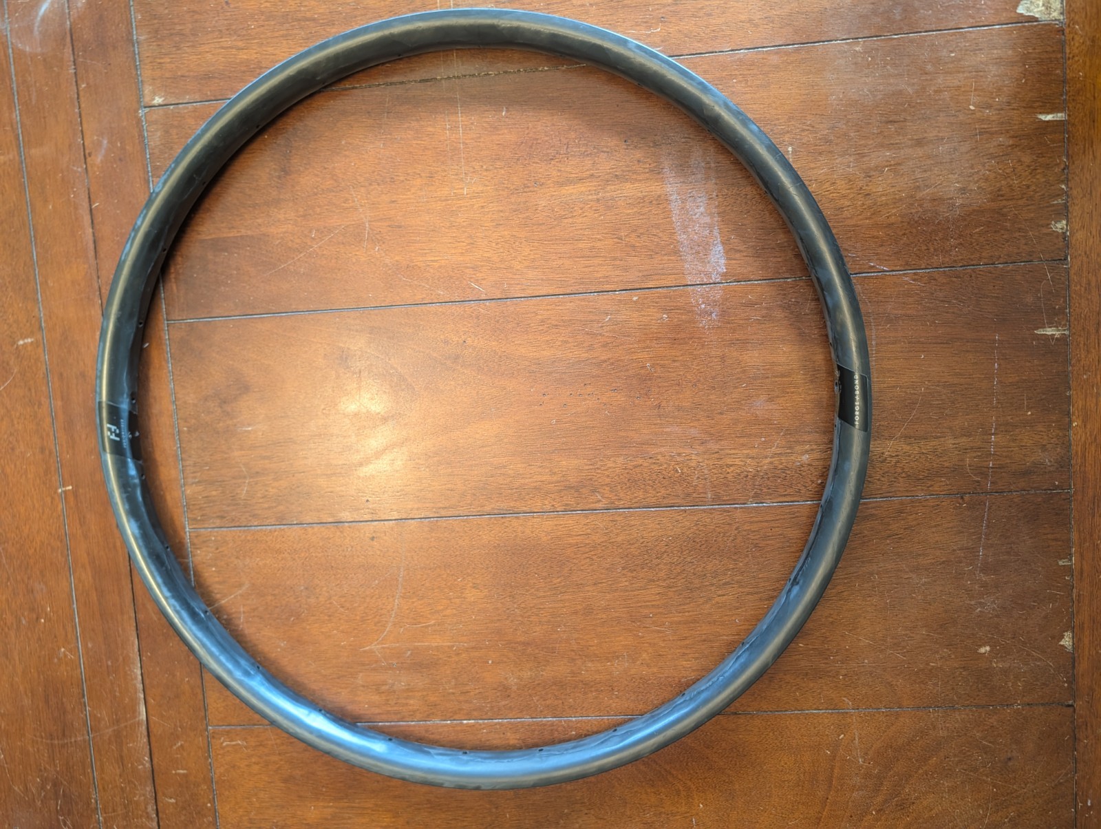 Forge & Bond 30 EM carbon 29 28H rim EUC