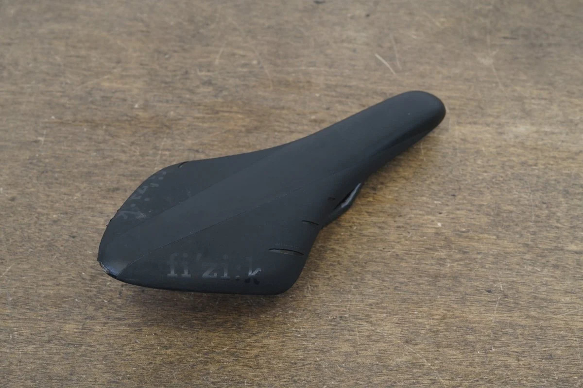 132mm (Regular) Fizik Arione R1 Carbon Rail Road Saddle 164g