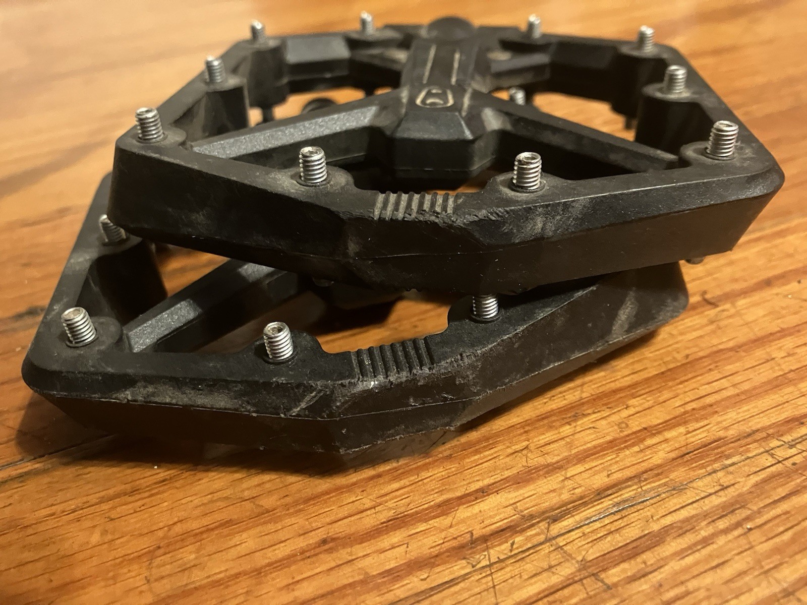 Crankbrothers Stamp 1 Flat/Platform Pedals, Composite Black, 9/16″ Axle Pair L