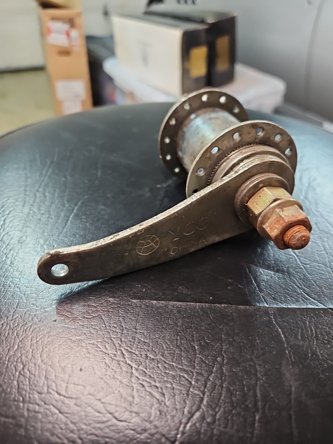 BMX REAR COASTER BRAKE HUB YCC CHINA 28H Gauge 14G
