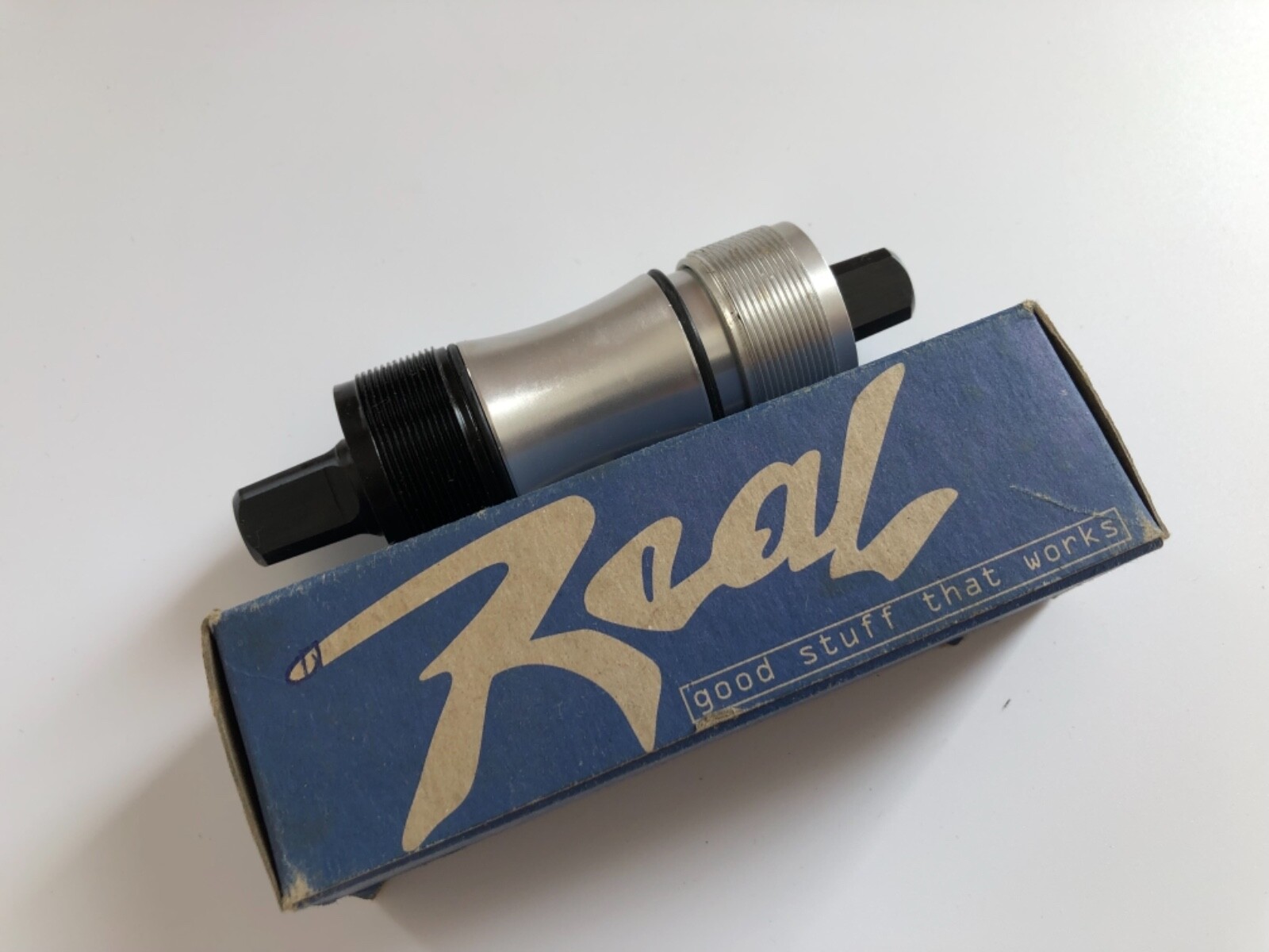 REAL DESIGN MTB MOUNTAIN BIKE BOTTOM BRACKET 68 x 113 68MM x 113MM NOS MADE USA
