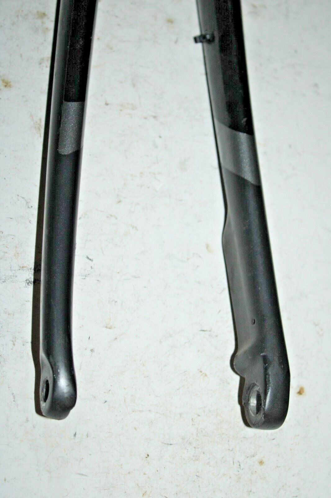 Trek Emonda Carbon Road Bike Fork 11/8″ Tapered 38.4 220mm Disc 378g Thru Axle