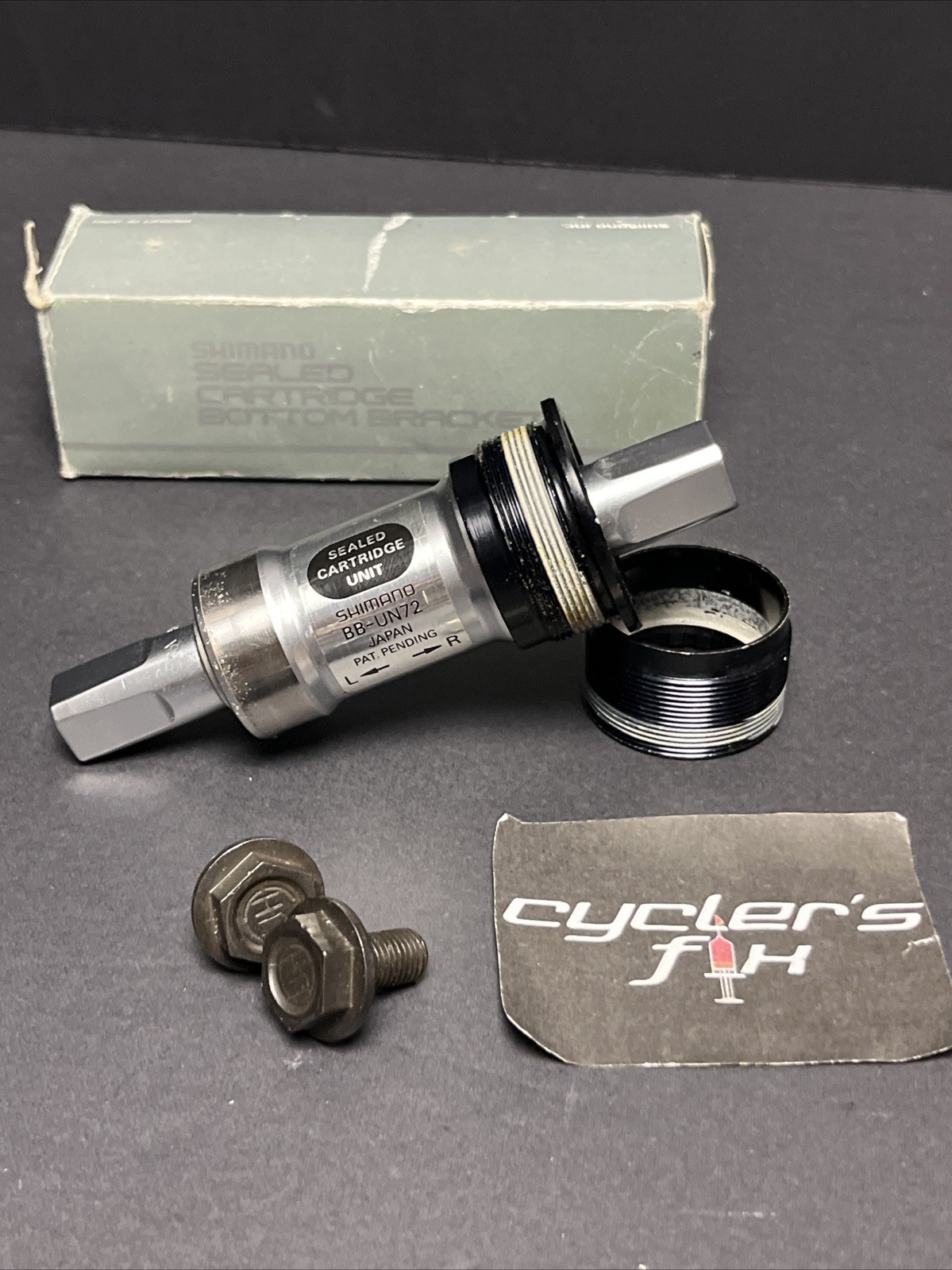 NOS Shimano BB-UN72 115x68mm Bottom Bracket Shell Square Taper English Single SR