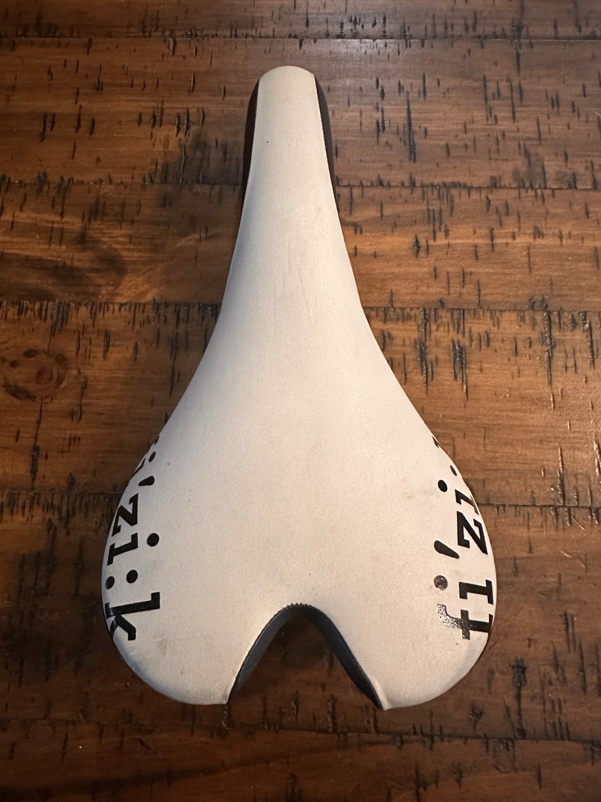 FIZIK ALIANTE TWIN FLEX Saddle White/ Black