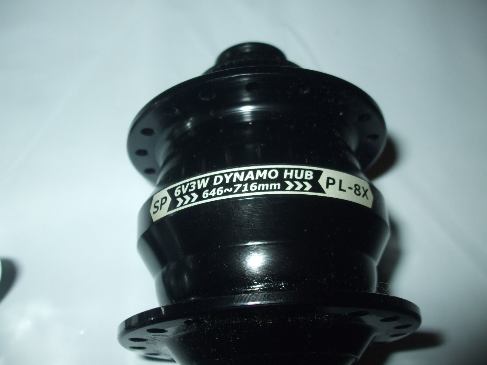 Shutter-Precision (SP) PL-8X Dynamo Hub / 6V 3W, 100mm, 36°, Thru, Centerlock