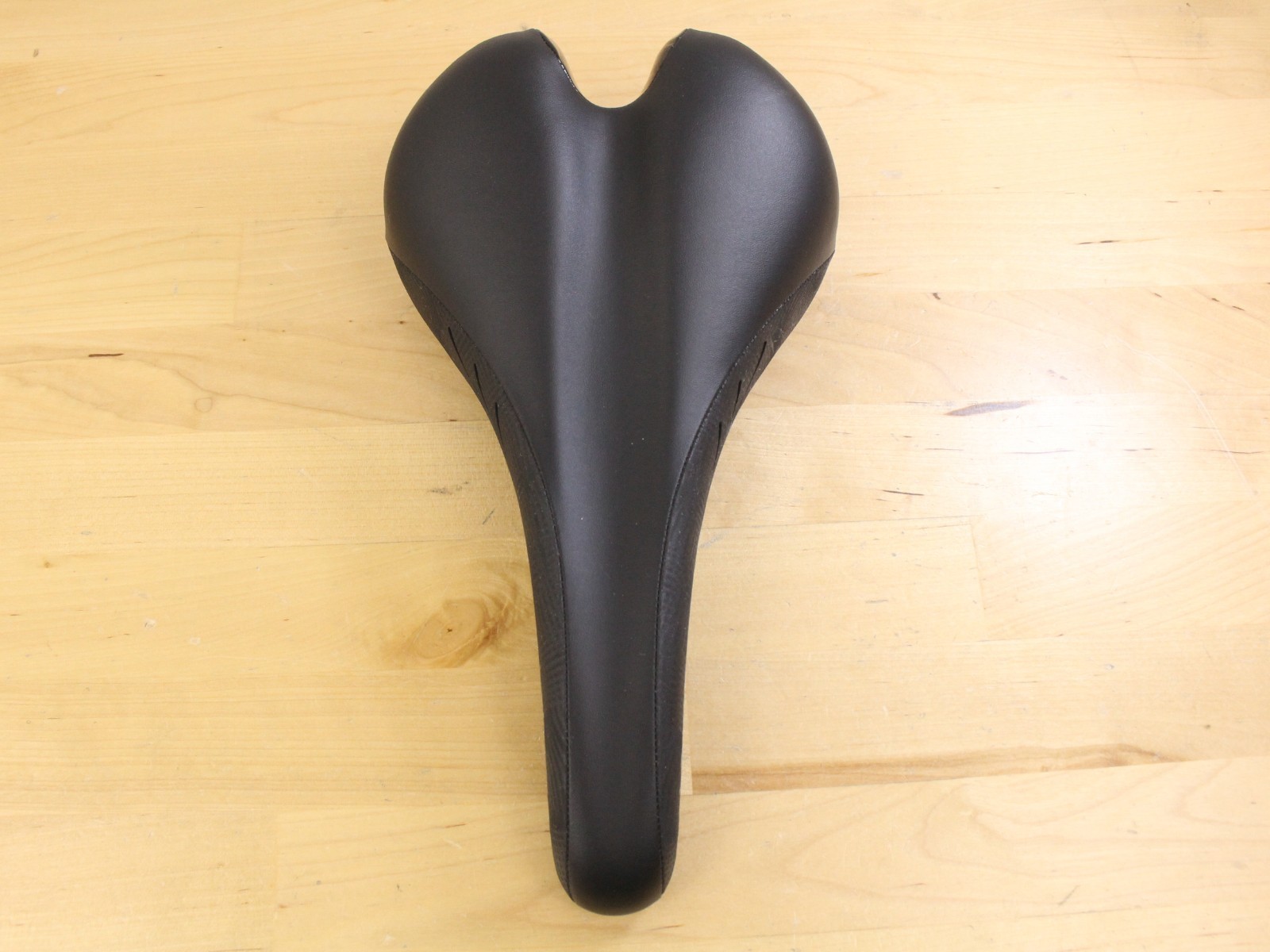 Fizik Vesta Women’s 150mm Road MTB Gravel Seat Saddle Black Performance