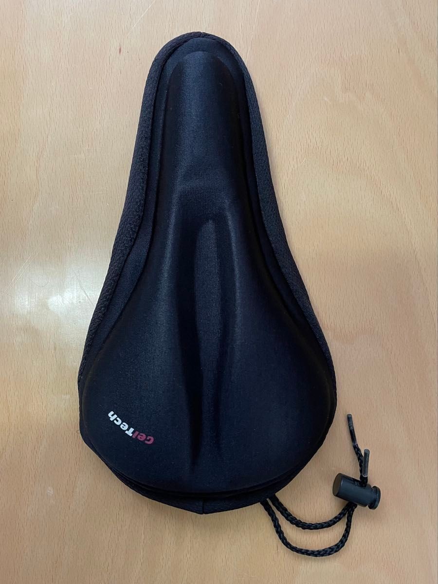 GelTech Saddle Cover 30x15cm with Padding Used see description