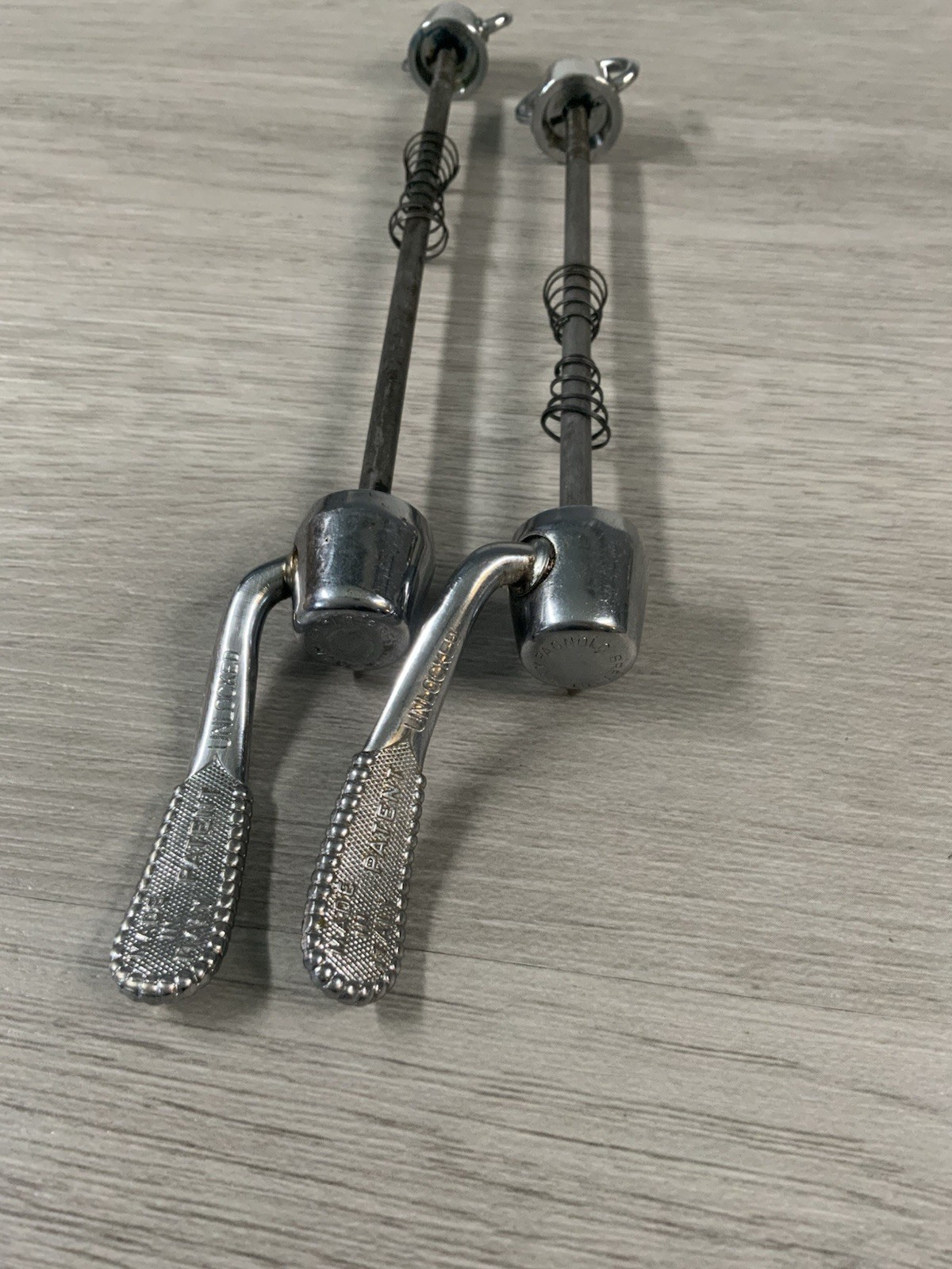 CAMPAGNOLO RECORD QUICK RELEASE SKEWER SET 100-130 MM SPACING STEEL