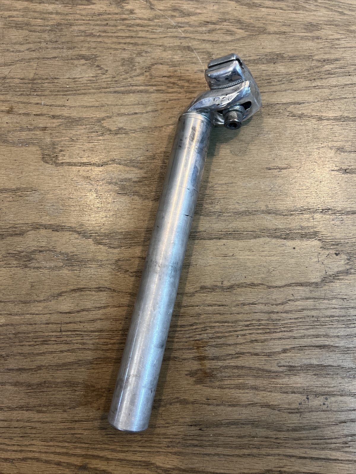 Classic OEM Seat Post 27.2mm 240mm 25mm offset 262g Silver