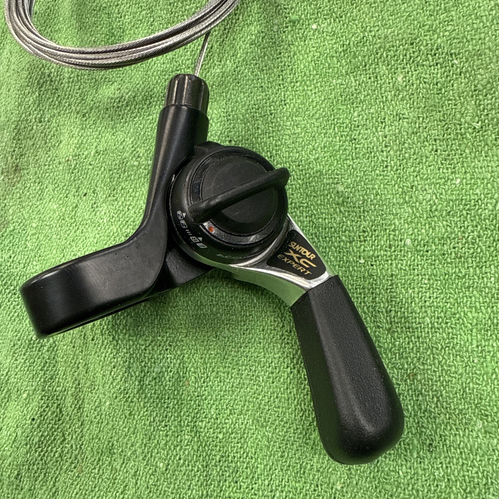 NOS Suntour XC Expert Accushift Plus 7/8 Soeed Thumb Shifter