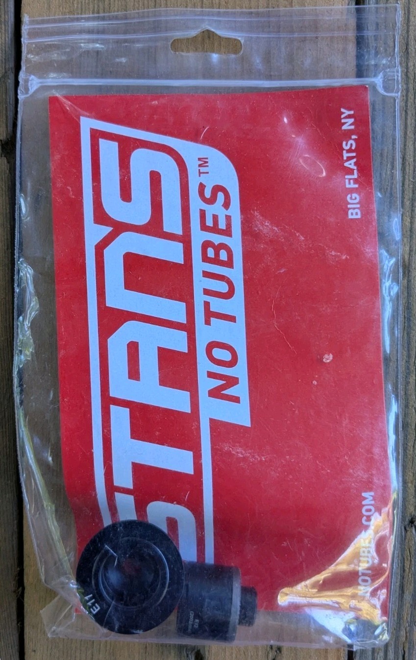 Stan’s No Flats Neo End Caps Rear 10×135 QR 6-bolt ZH0780