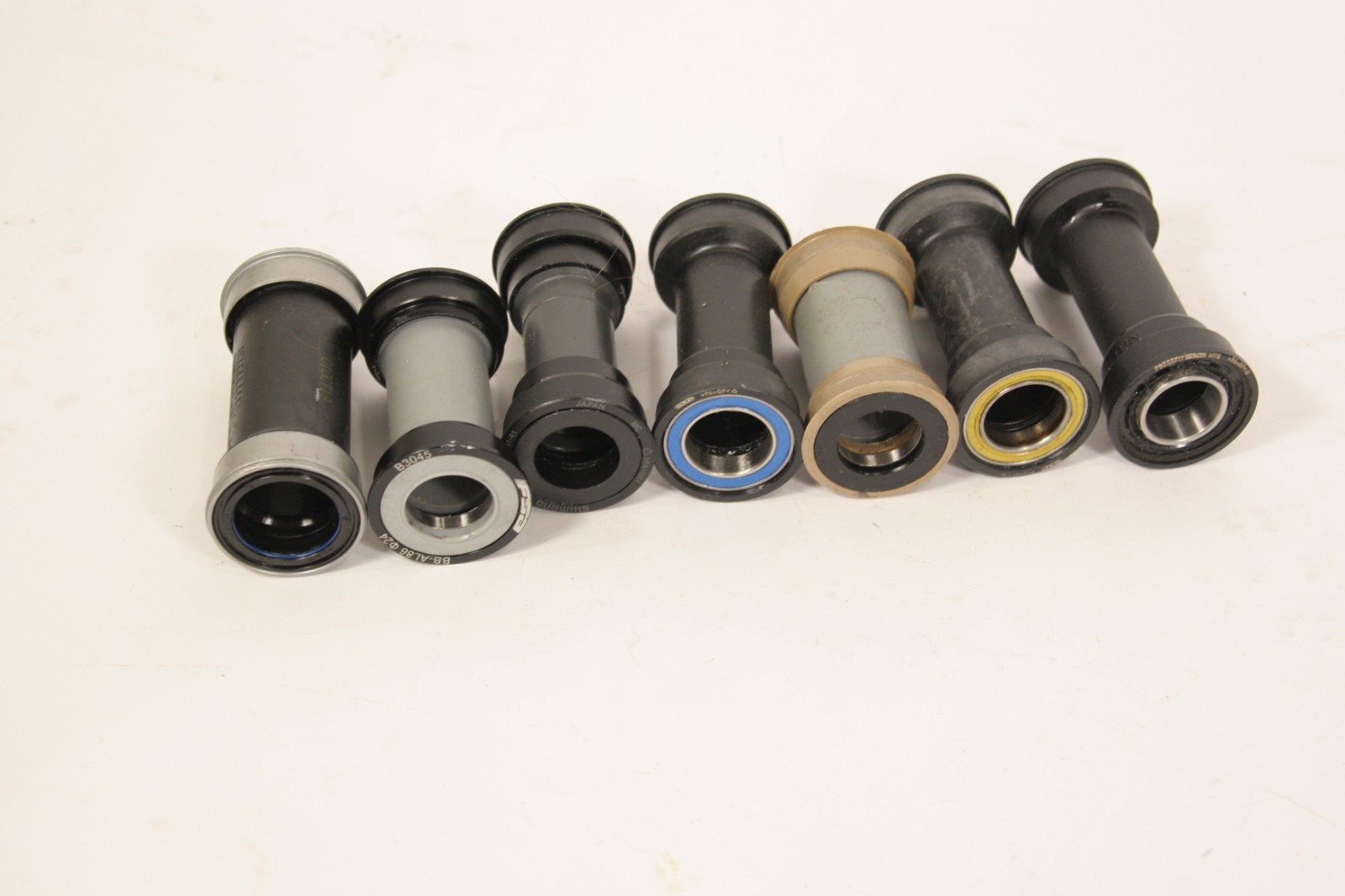 Lot of Press Fit & BB30 Bottom Brackets & Misc Bearings PFB