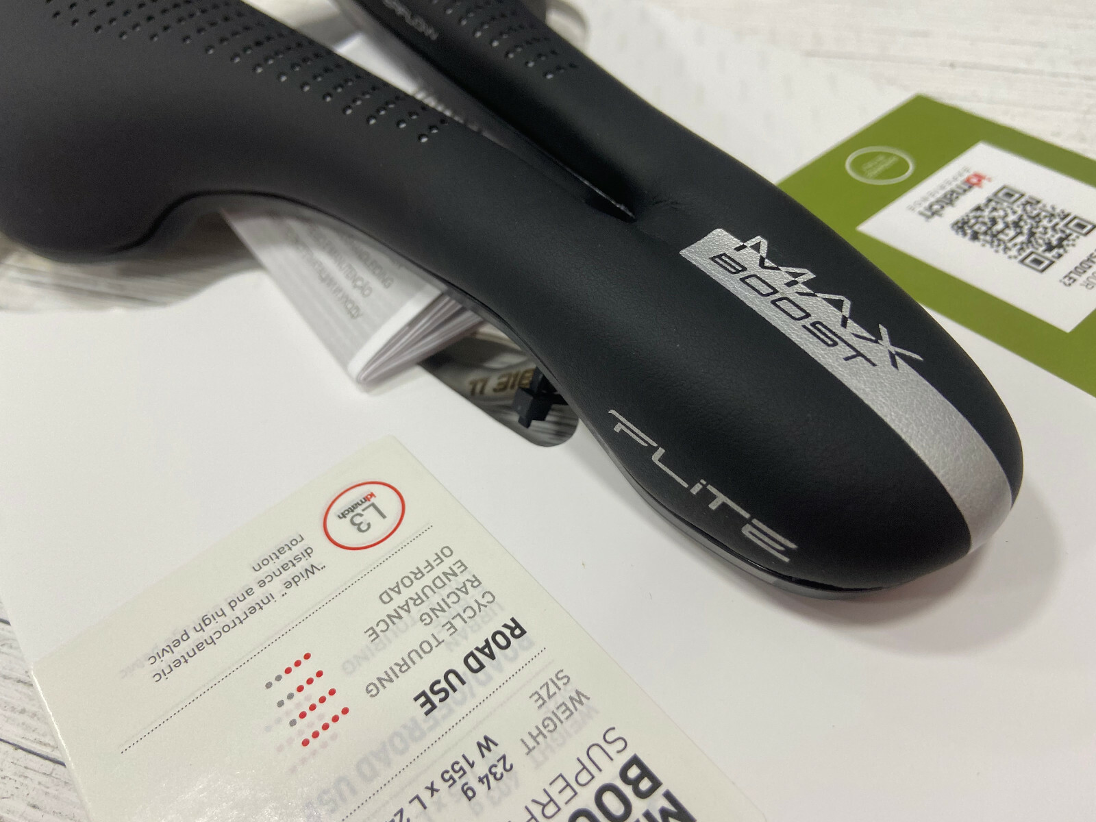Selle Italia MAX Flite Boost Superflow 234g 155x250mm TI316 Rail Road Saddle