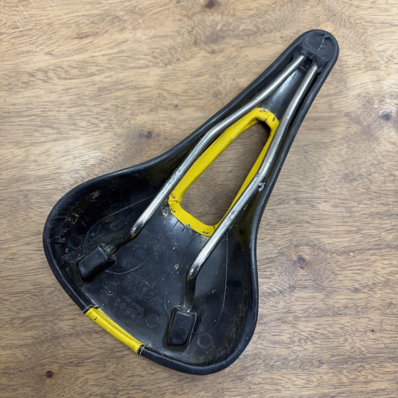 Selle Italia TFI Terry Liberator Ti-Race Bike Saddle Black Yellow Leather Cutout