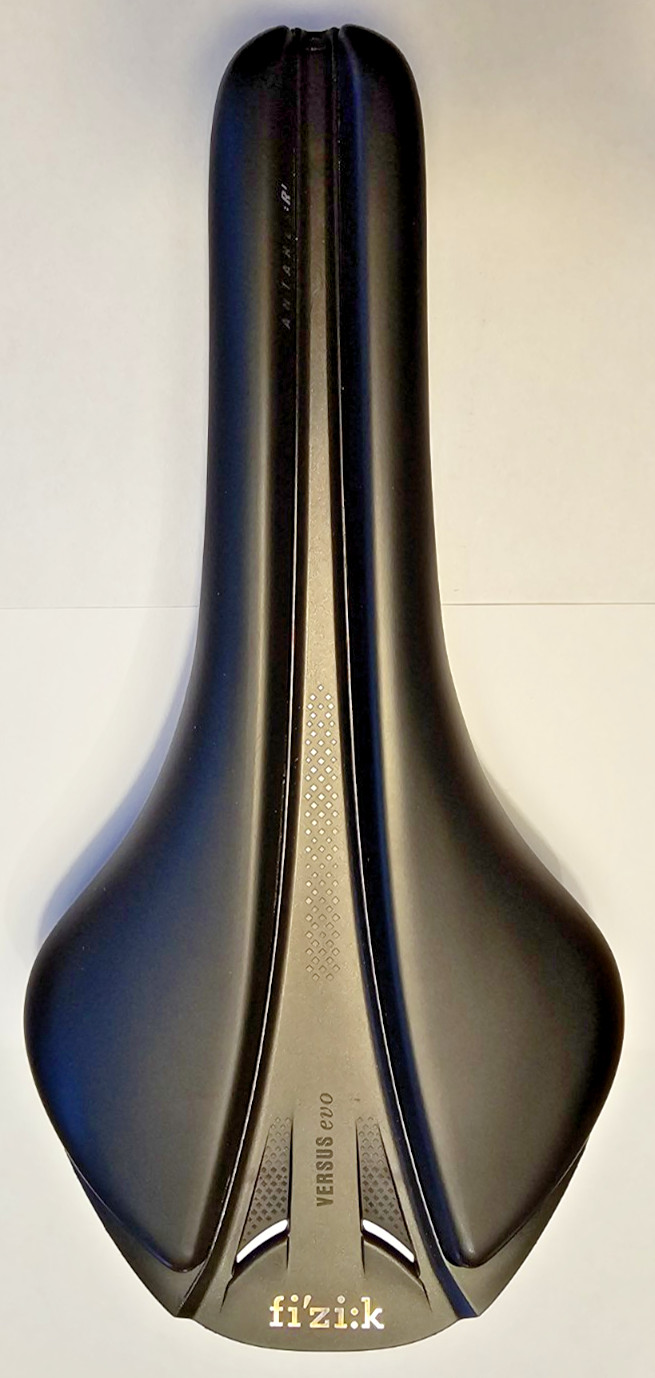 Fizik Antares R1 Versus Evo Saddle Regular 139mm 7x9mm Carbon Rails 174g Box