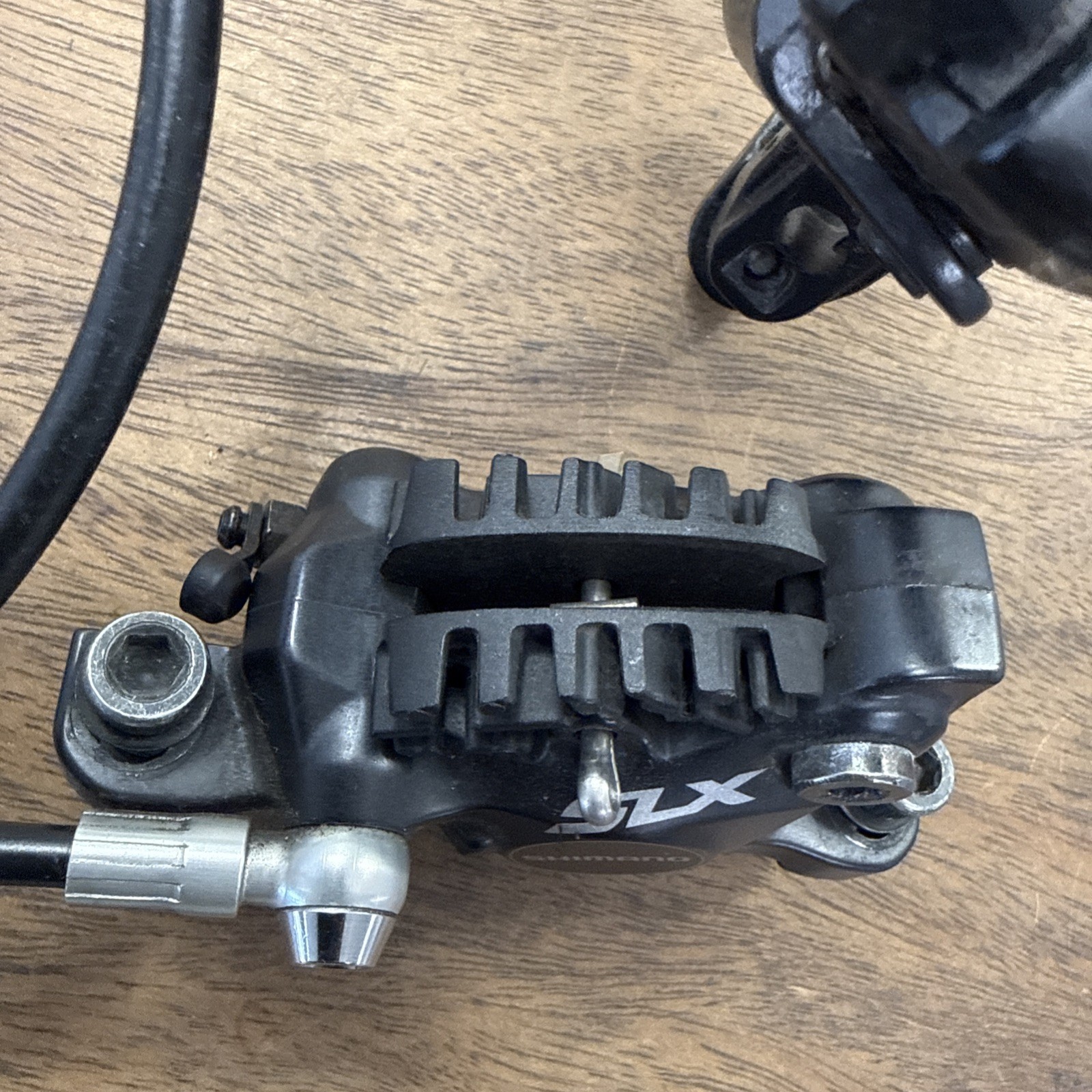 Shimano SLX BR-M675 BL-M675-B Left/Front Mountain Bike Hydraulic Brake Lever