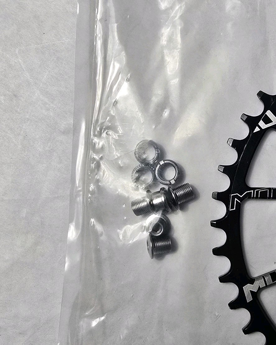 Bike Chainring 40T 42T 44T 46T 48T 50T 52T 104mm BCD Round Chainring Narrow Wide