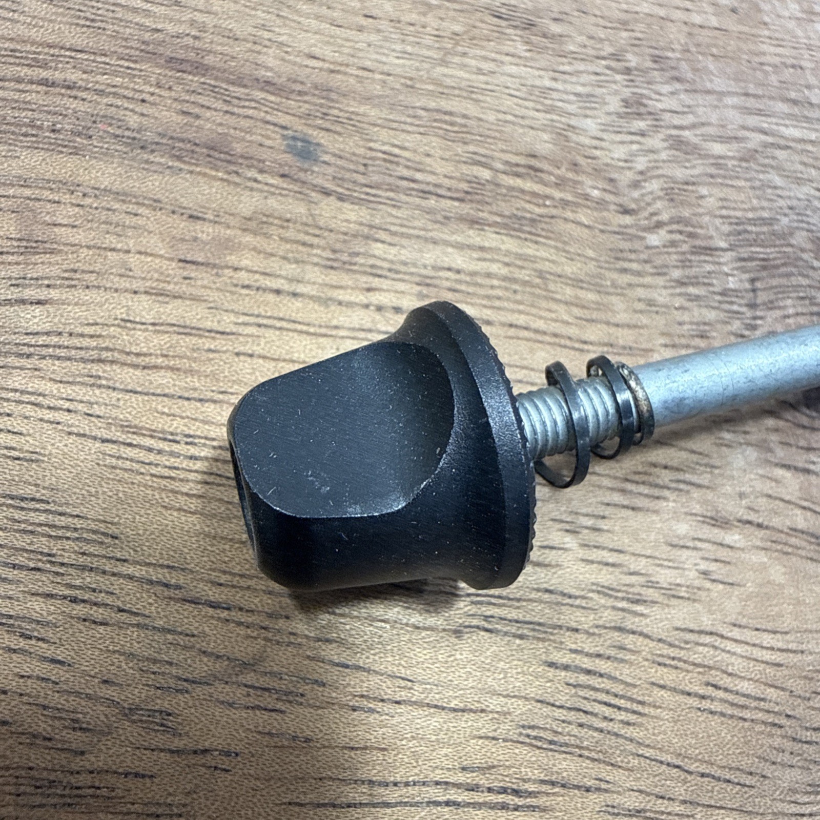 Campagnolo 100mm Front Quick Release Skewer Black Aluminum Steel