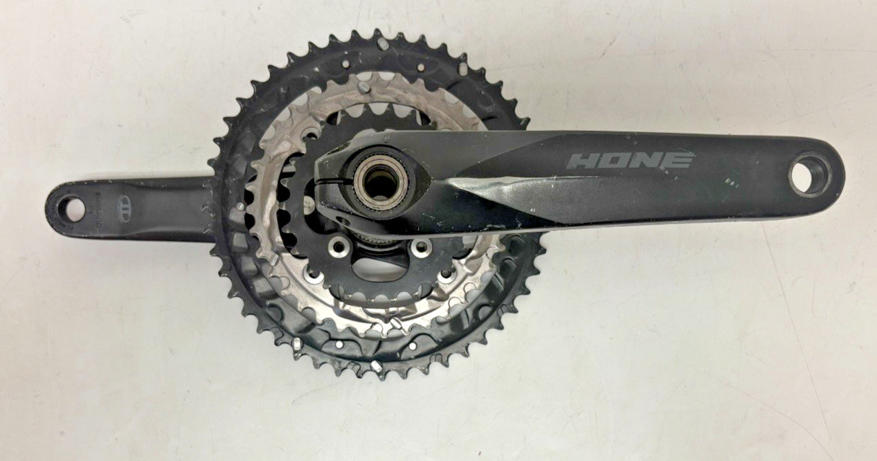 Shimano HONE FC-M600 175mm 48/36/26 Black Hollowtech II Aluminum Triple Crankset