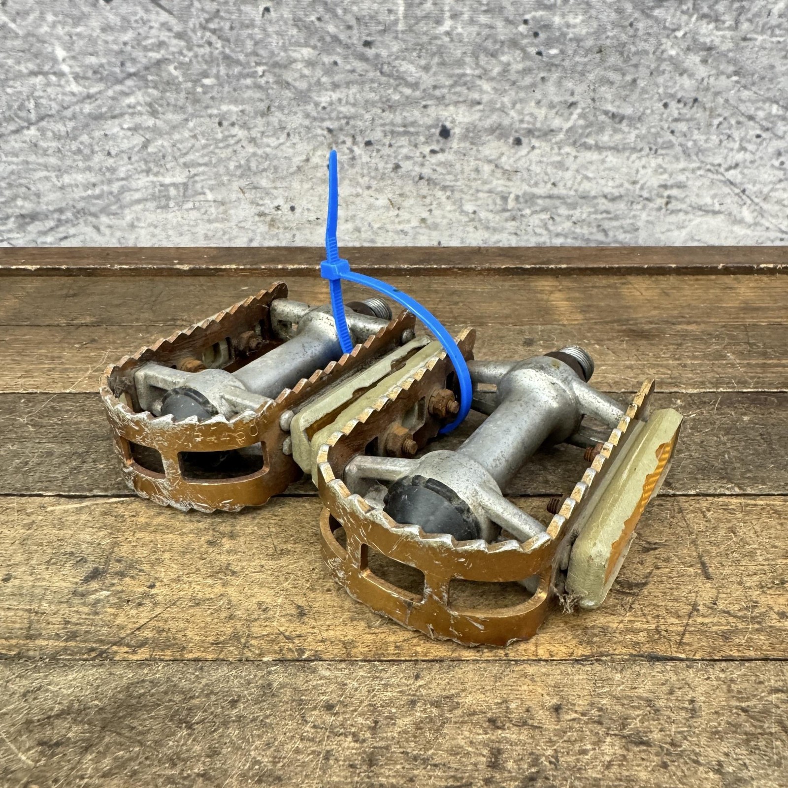 Vintage VP-450 BMX Bike Pedals 9/16 Old SChool BMX Alloy 3pc 1980s