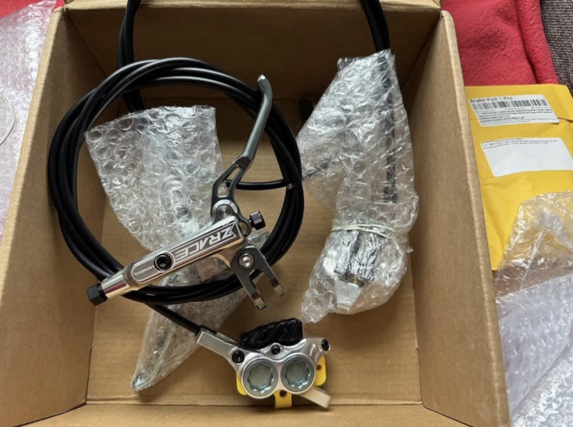 Zrace Ultralight 4 Piston MTB Brakeset Hydraulic Brakes MTB Trail E-Bike 478g