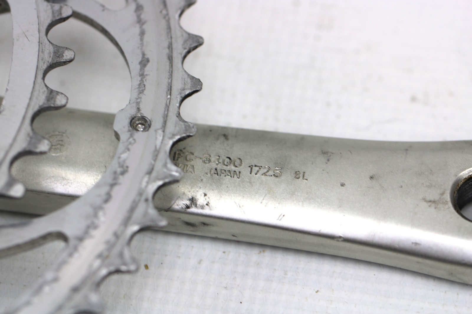 SHIMANO 600 ULTEGRA CRANKSET FC-6400 172.5mm 38-53t 680g Square Taper Double