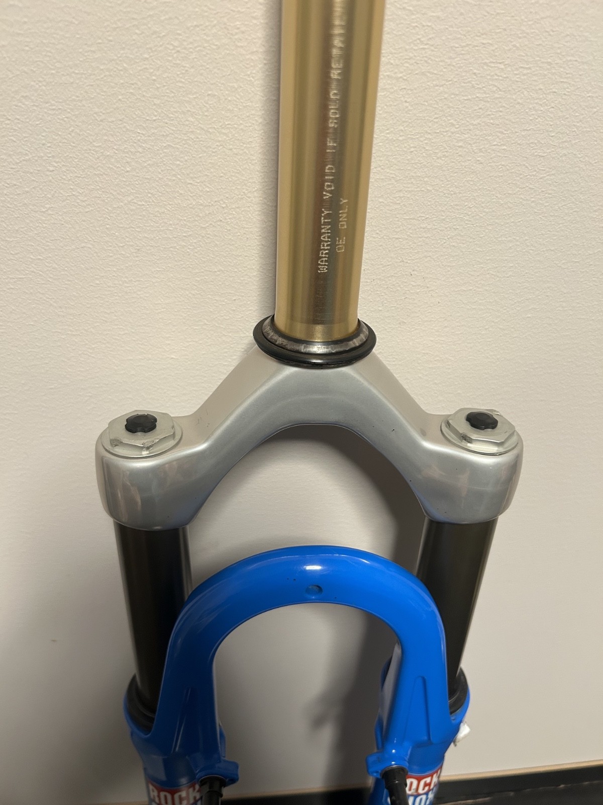 Rock Shox SID XC Dual Air/26″ 1 1/8 Threadless 63mm Travel DSC/V-Br QR 9mm Blue