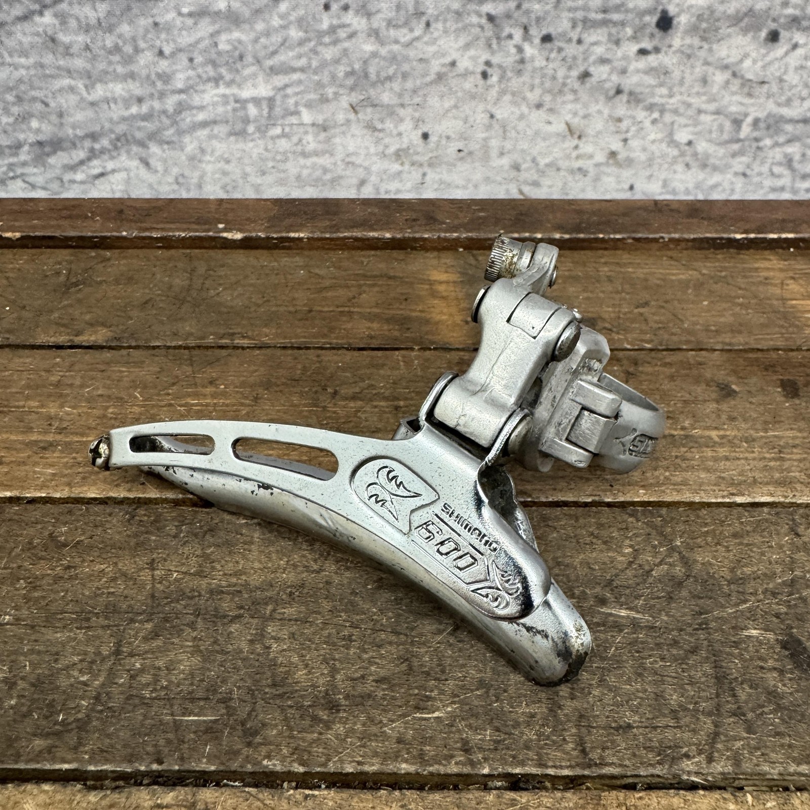 Vintage Shimano 600 Arabesque Front Derailleur 28.6 Clamp Bottom Pull Road