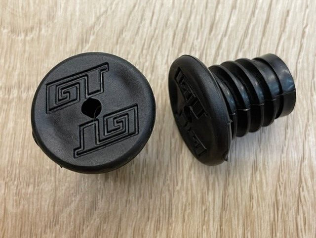 NOS Old/Mid School BMX GT Chainring 44T & GT Handle Grips with End Caps Combo