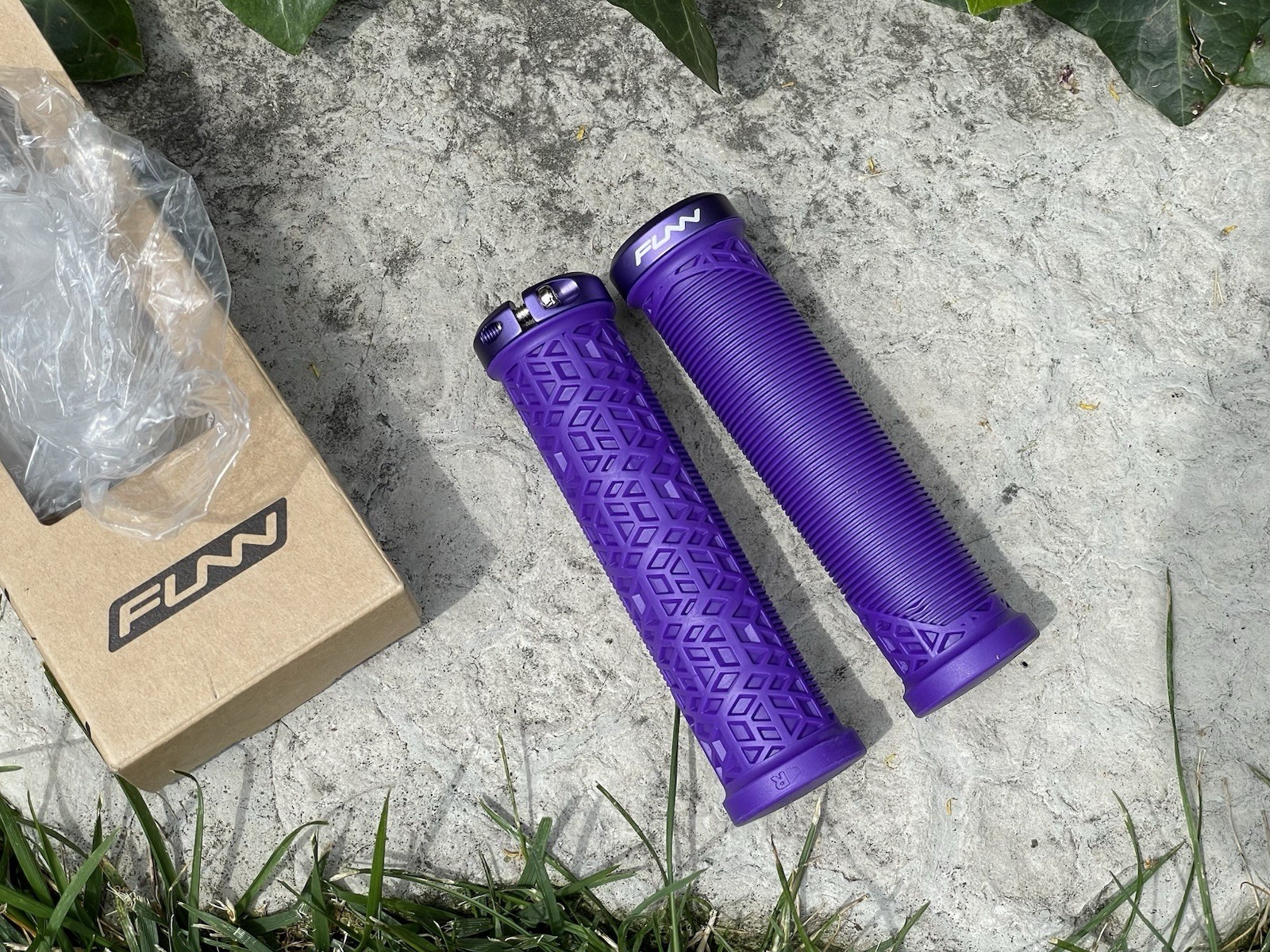 Funn Hilt Jr Lock On Grips Purple Small Bar Diameter Scooter Kids Bike BMX Mini