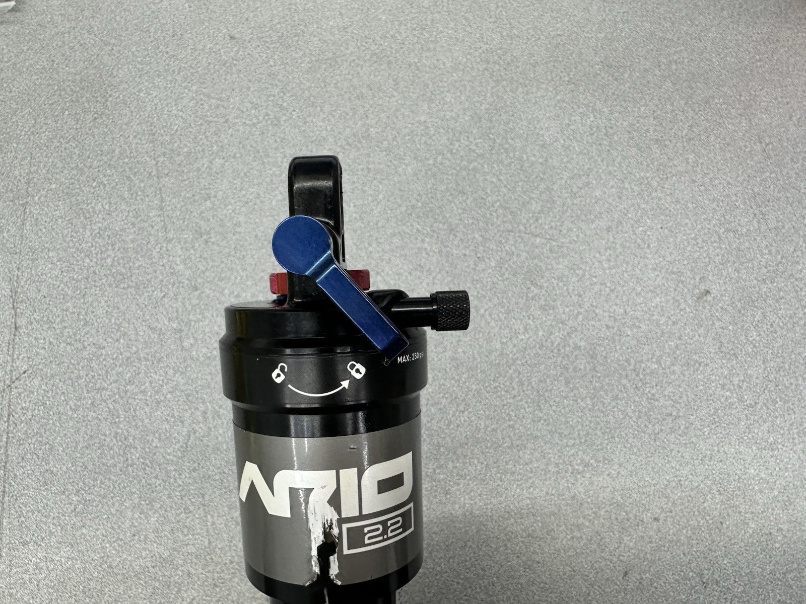 Rockshox Ario Rear Air Shock 6.5” Eye To eye, Lockout And Preload – 165mm