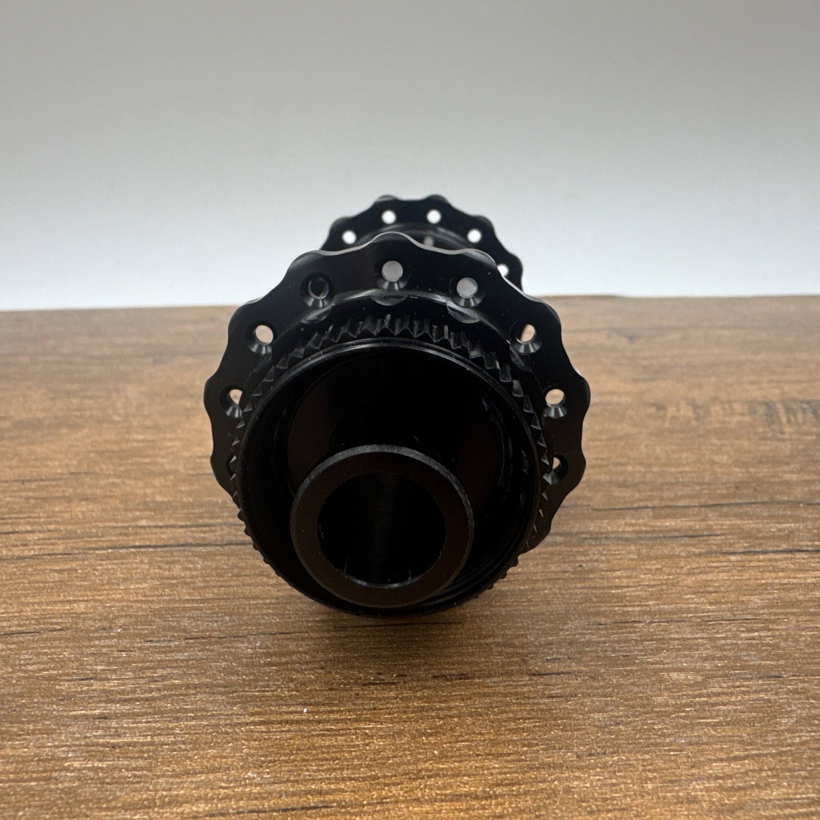 Onyx Vesper 28h MTB BOOST CL 110/12 Thru-bolt Front Hub NEW