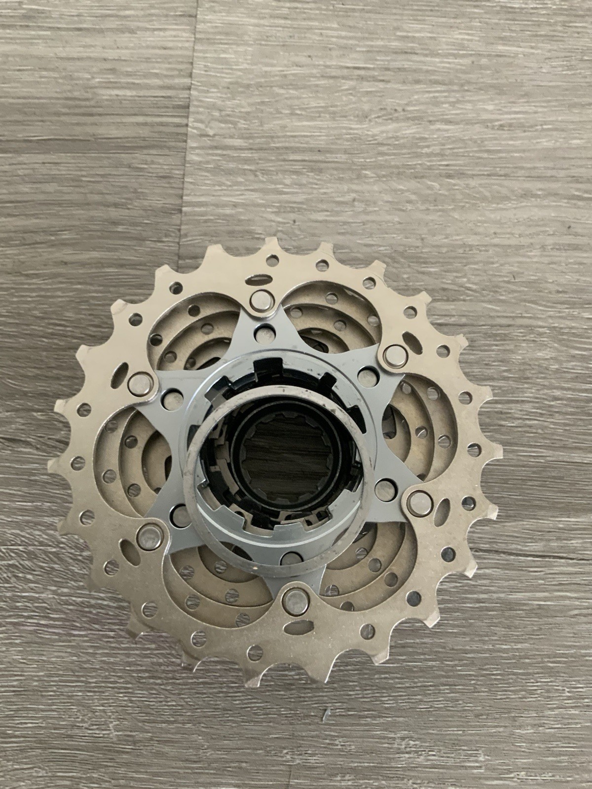 SHIMANO ULTEGRA 10 SPEED CASSETTE 11-26 TOOTH 6700 MODEL 208 GRAMS