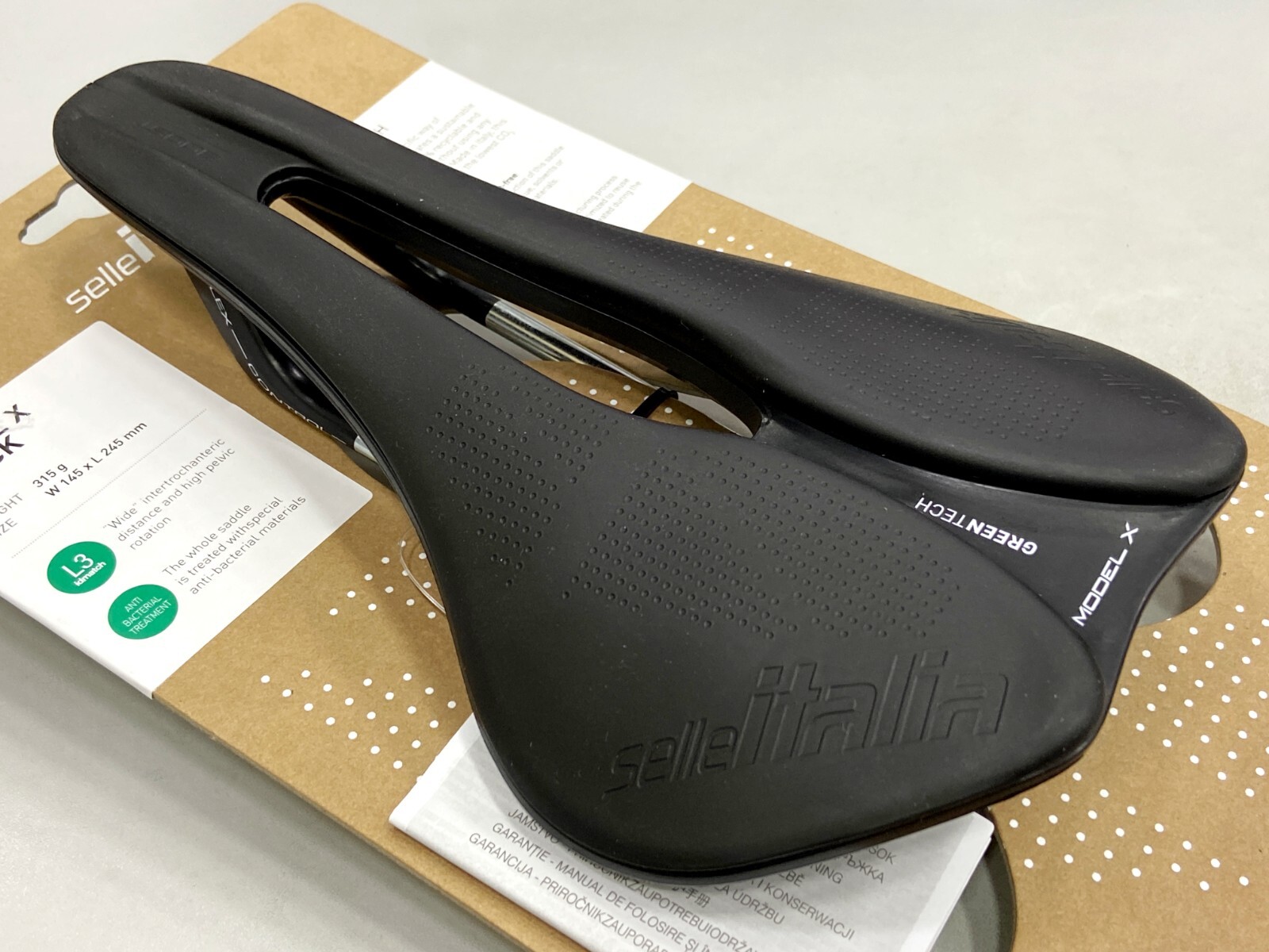 Selle Italia Model-X Superflow Fec Alloy Rail SF L3 145x245mm Saddle (Black)