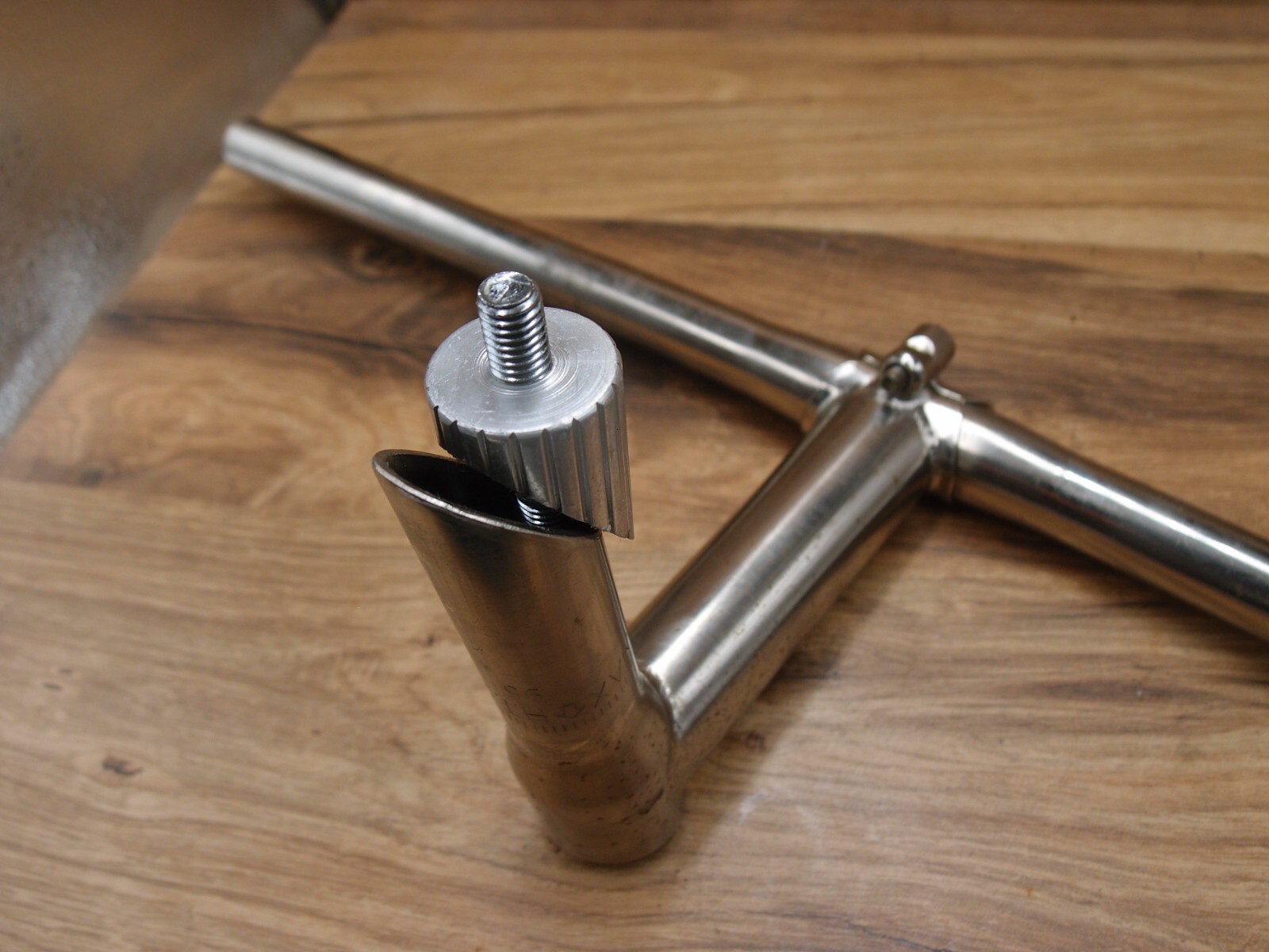 1990’s flat handlebar WH steel +steel CRMO quill stem 25.4 mm