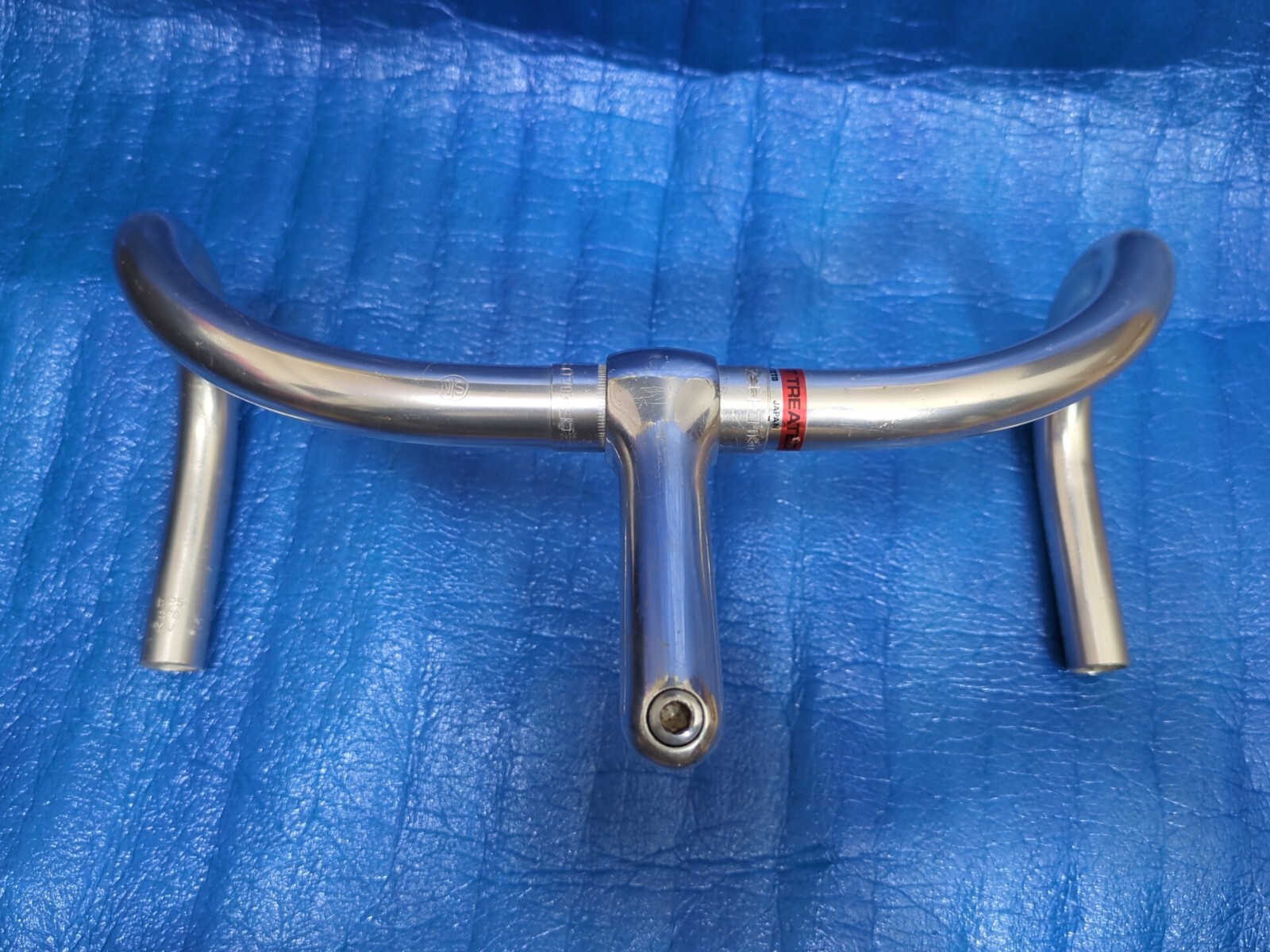 Nitto B125 Aluminium 370mm NJS Certified Handlebar + Nitto Jaguar 100mm AA Stem