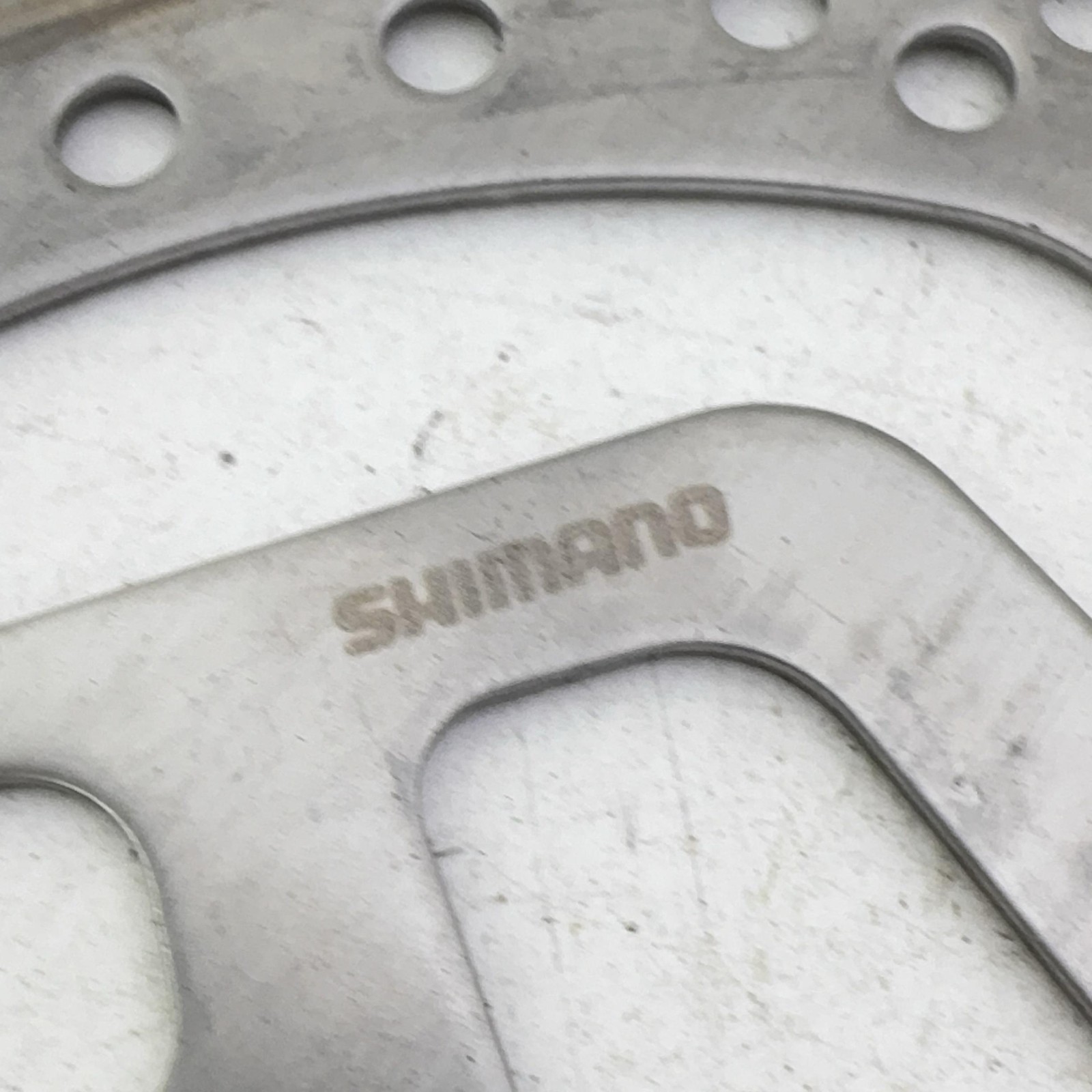 Shimano SM-RT26-M Disc Brake Rotor 180mm 6-Bolt Silver Resin Pad Only A15
